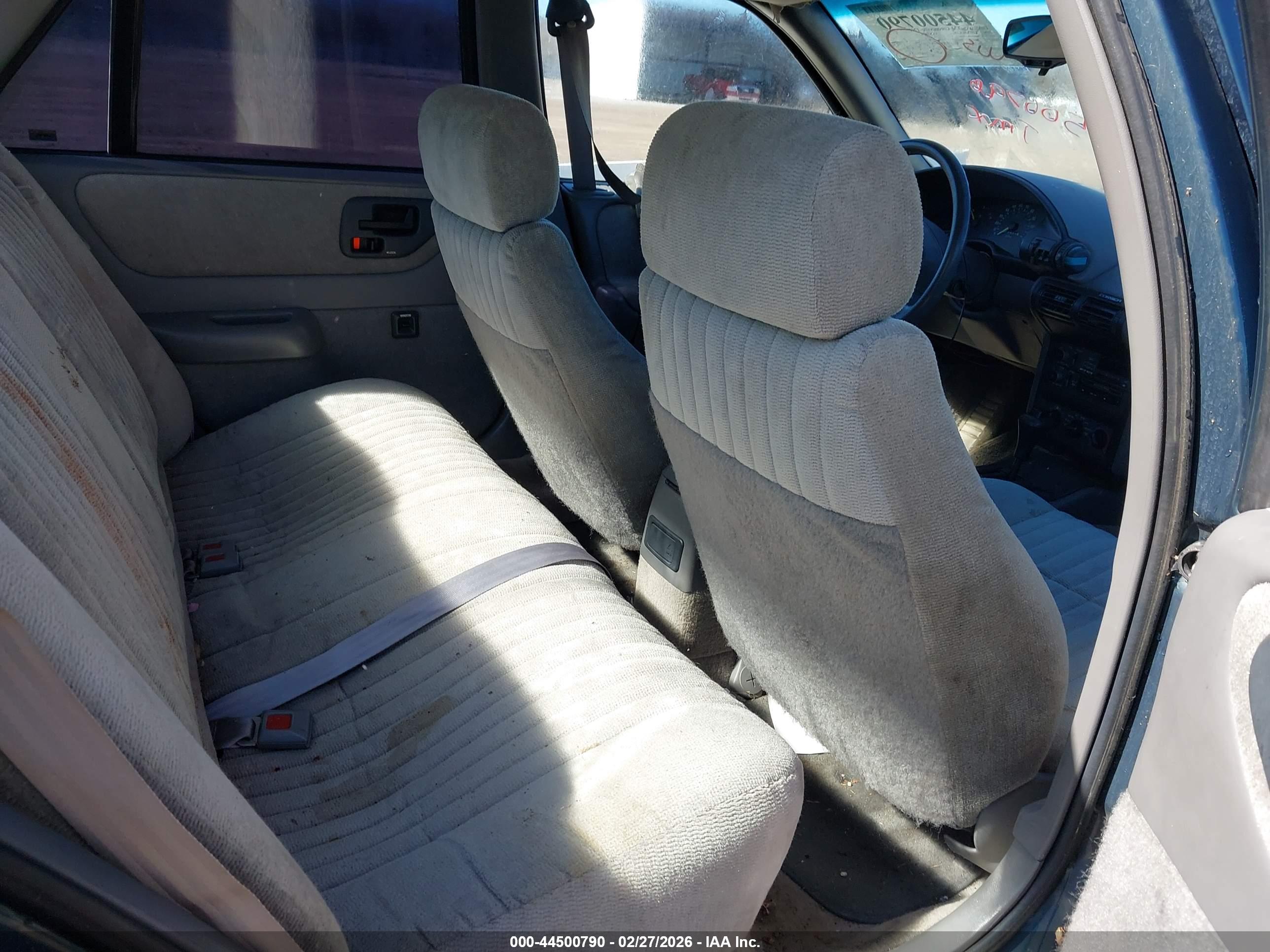 CHEVROLET CORSICA image 8