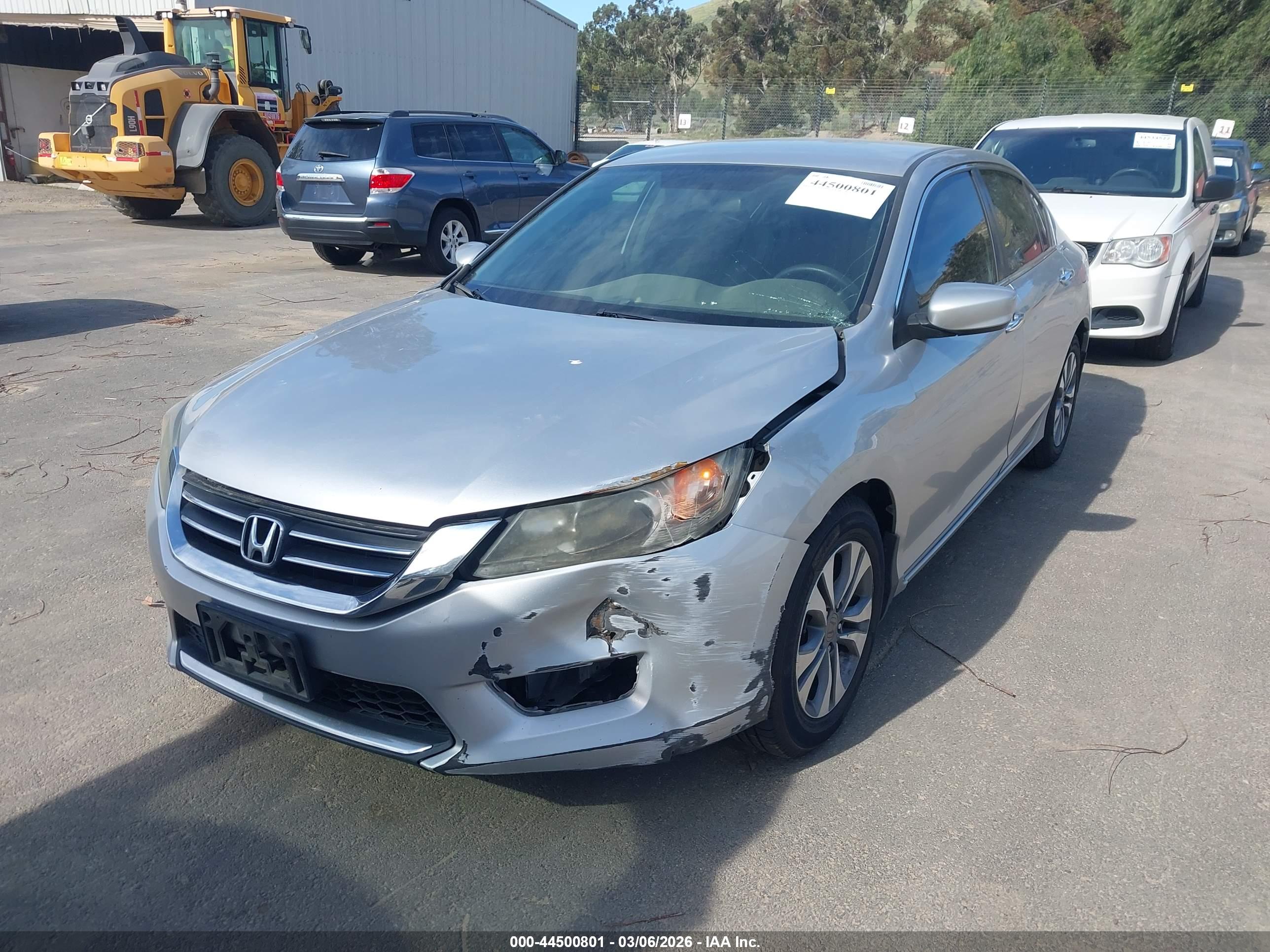 HONDA ACCORD image 2
