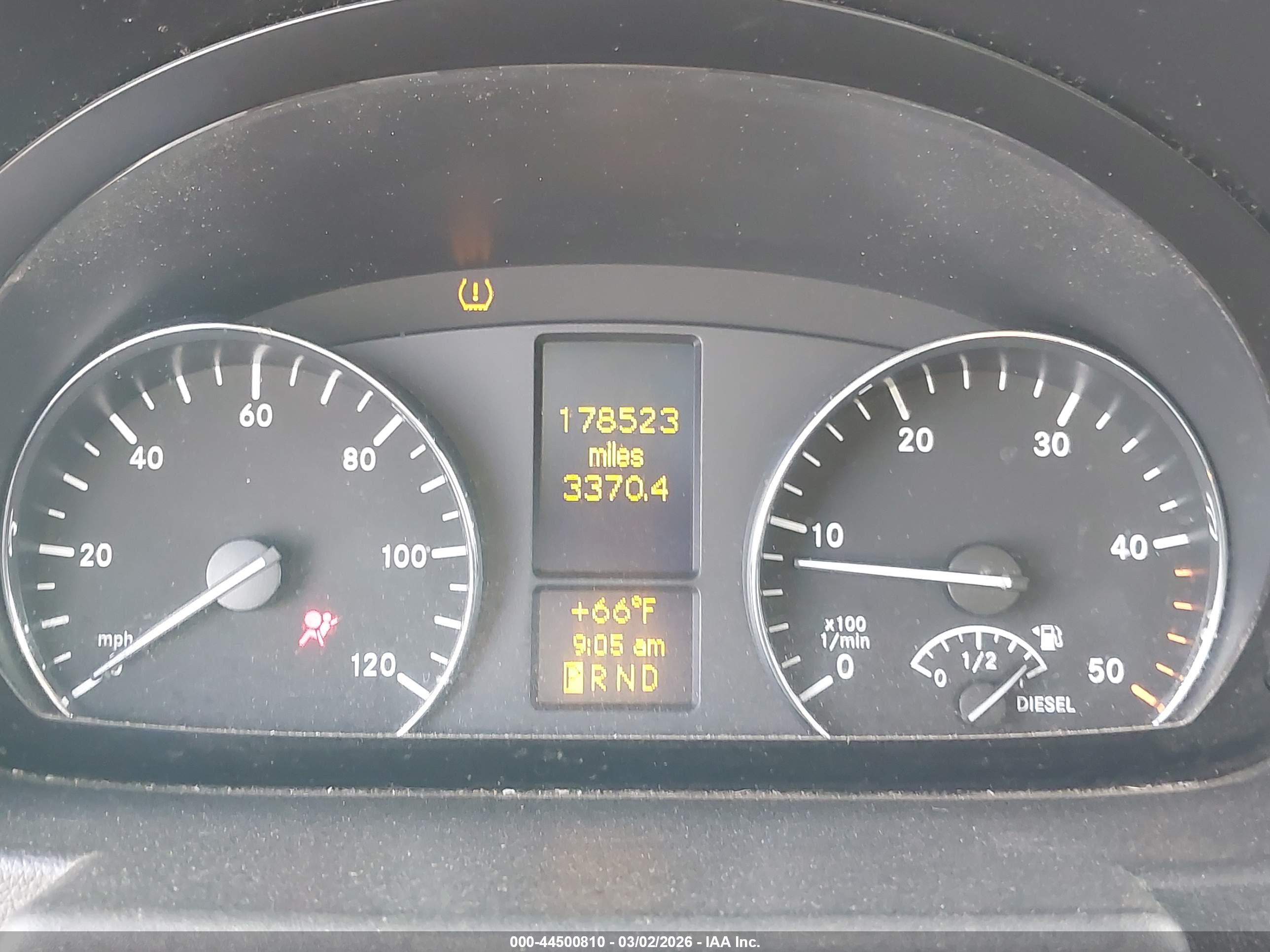 MERCEDES-BENZ SPRINTER image 7