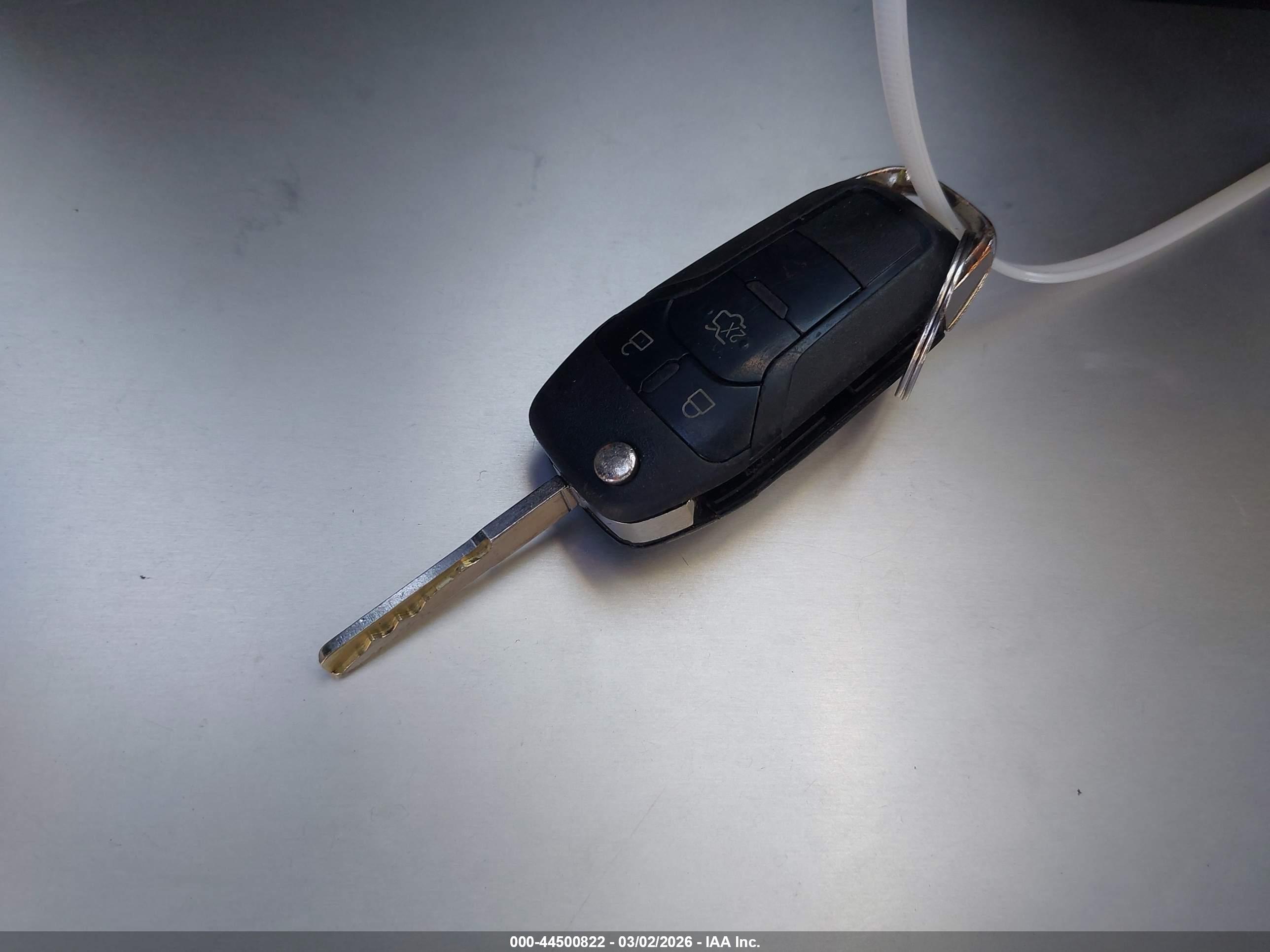 FORD FUSION image 11