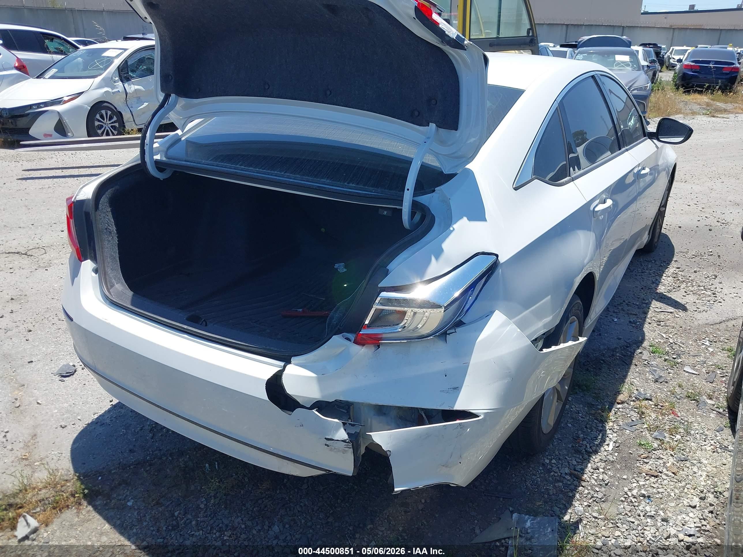 HONDA ACCORD image 4