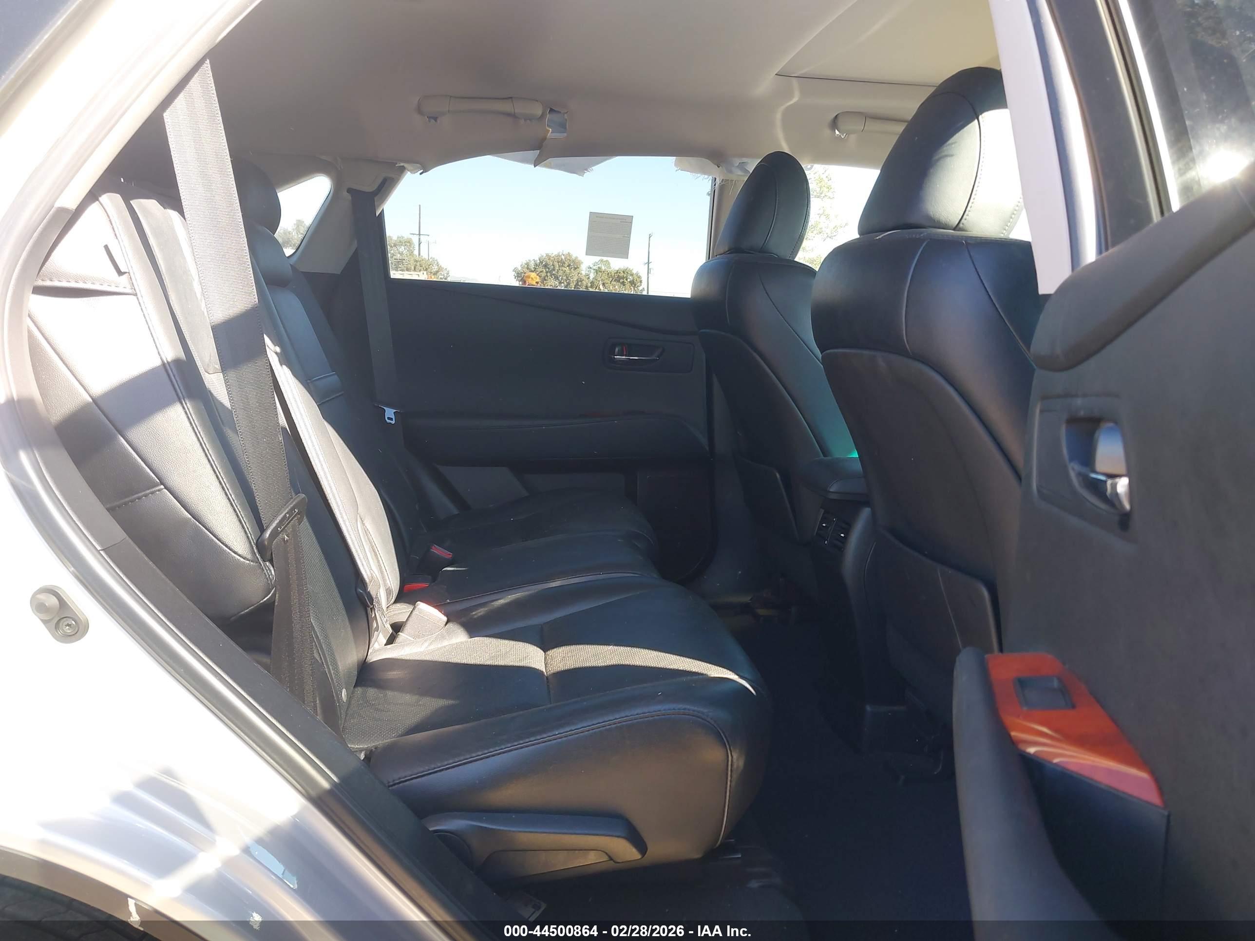 LEXUS RX image 8