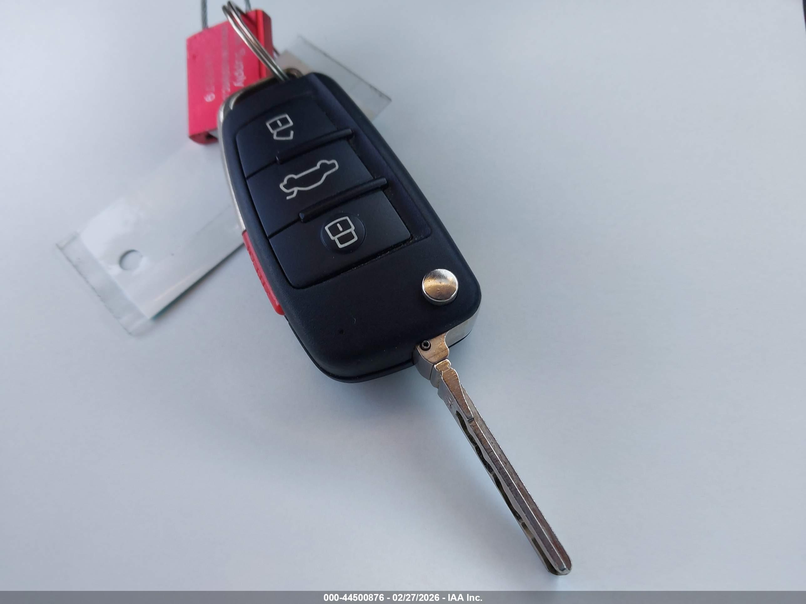 AUDI A4 image 11
