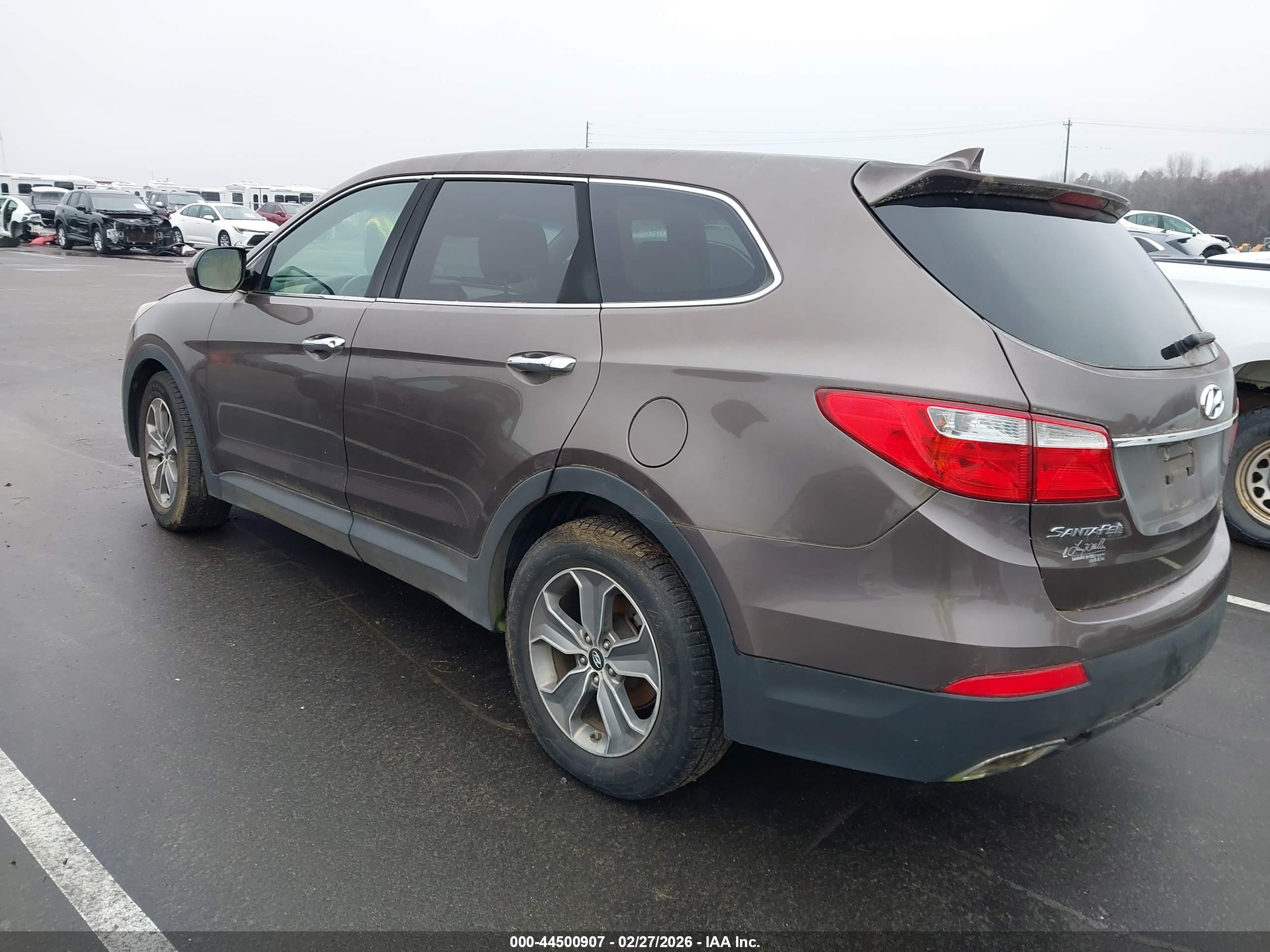 HYUNDAI SANTA image 3