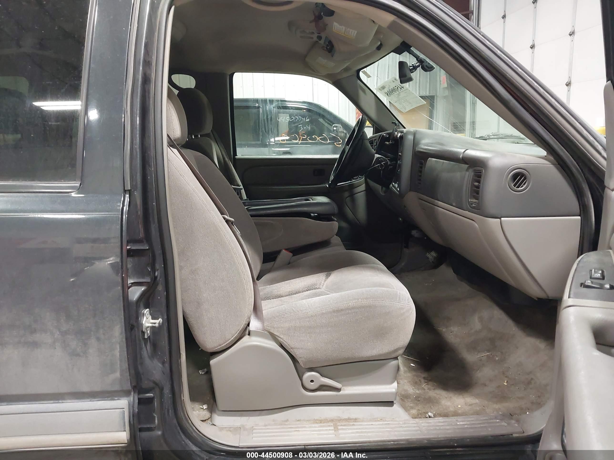 CHEVROLET TAHOE image 5