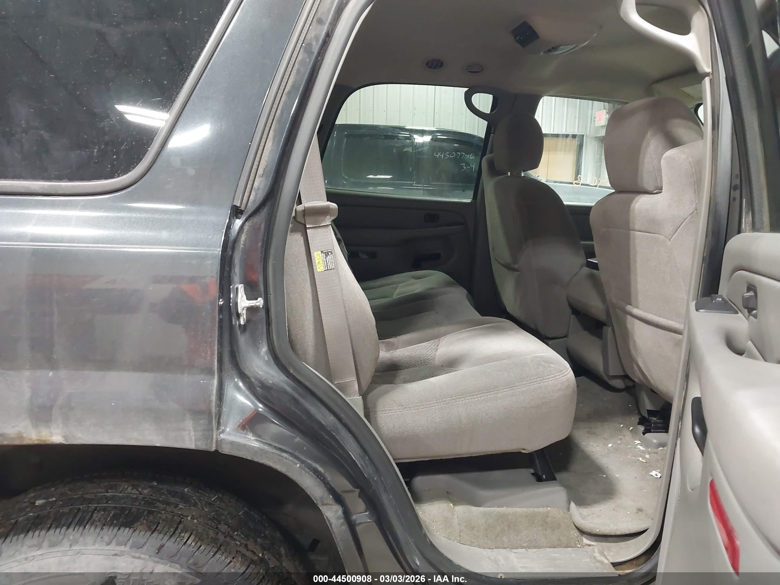 CHEVROLET TAHOE image 8
