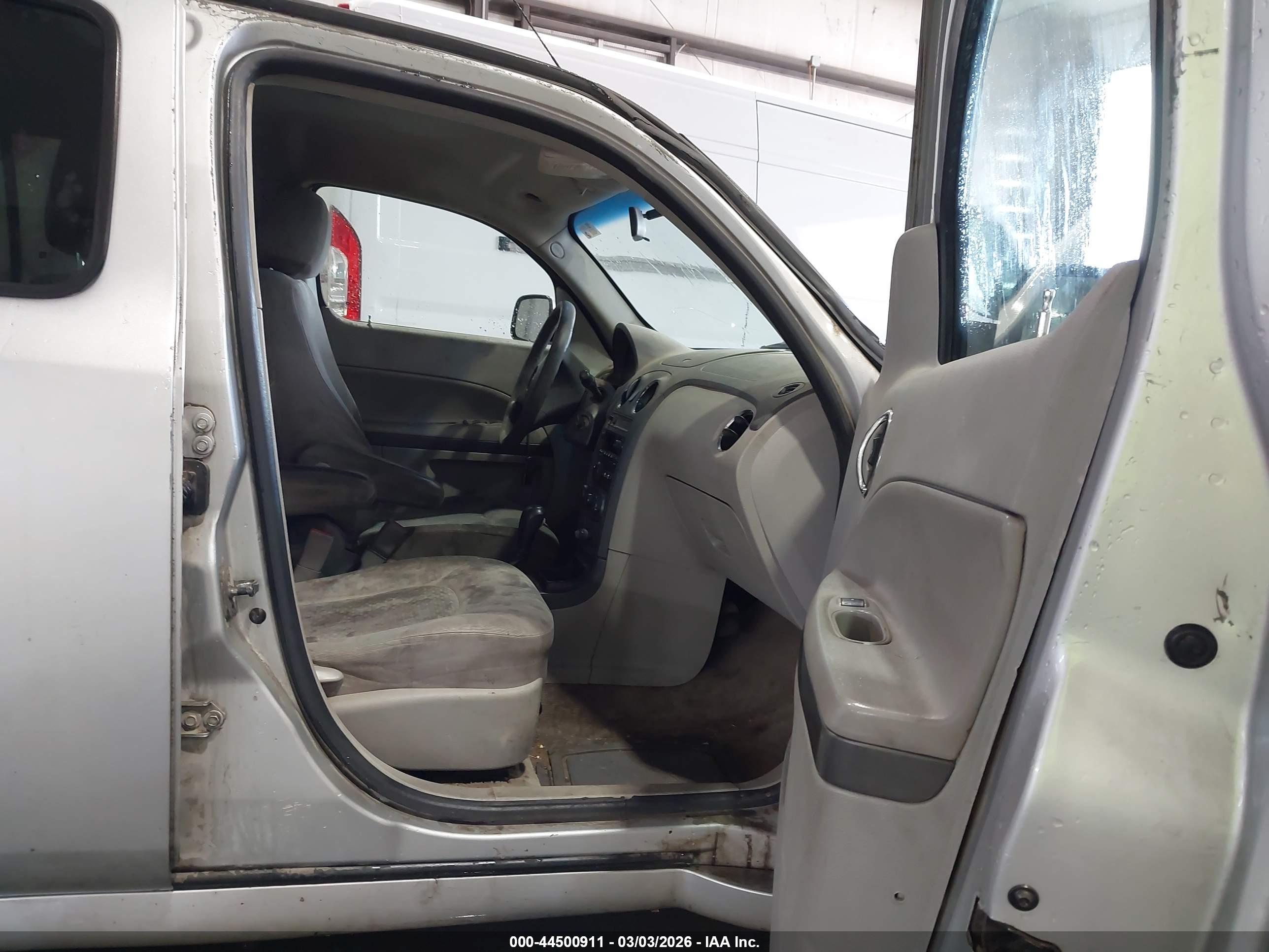 CHEVROLET HHR image 5