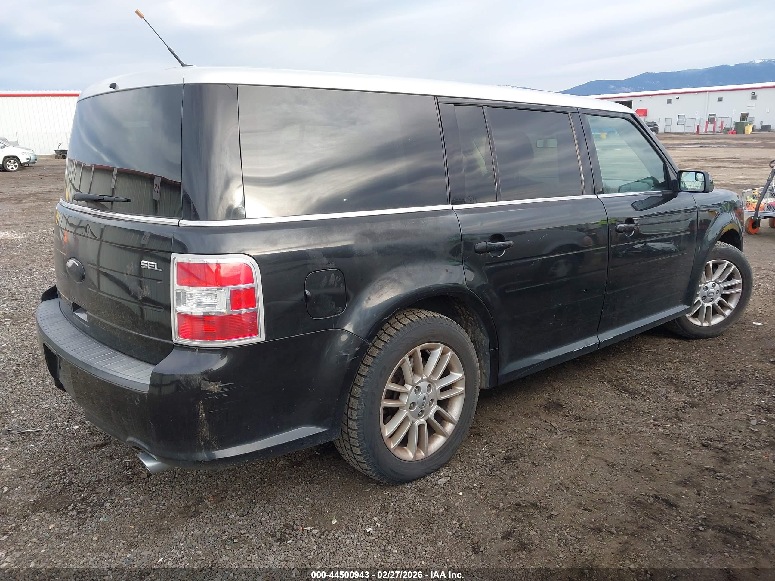 FORD FLEX image 4