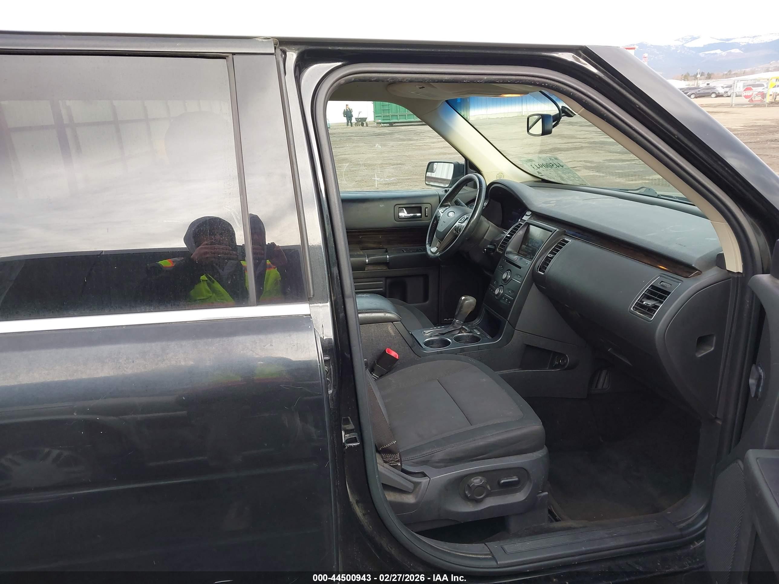 FORD FLEX image 5