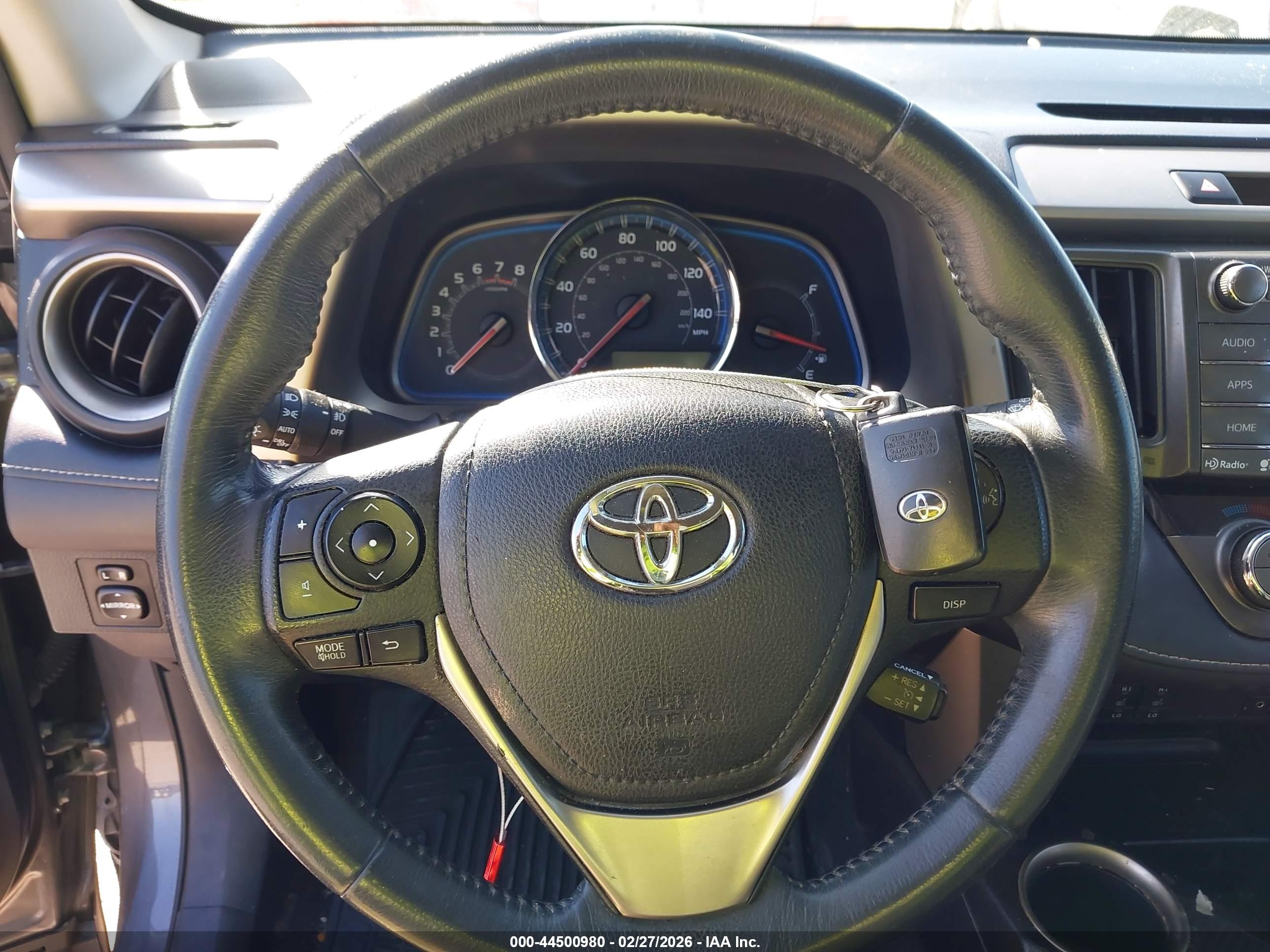 TOYOTA RAV4 image 11