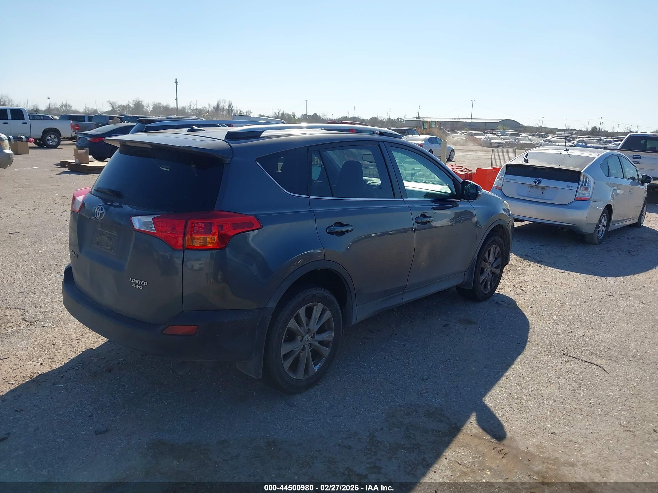 TOYOTA RAV4 image 4