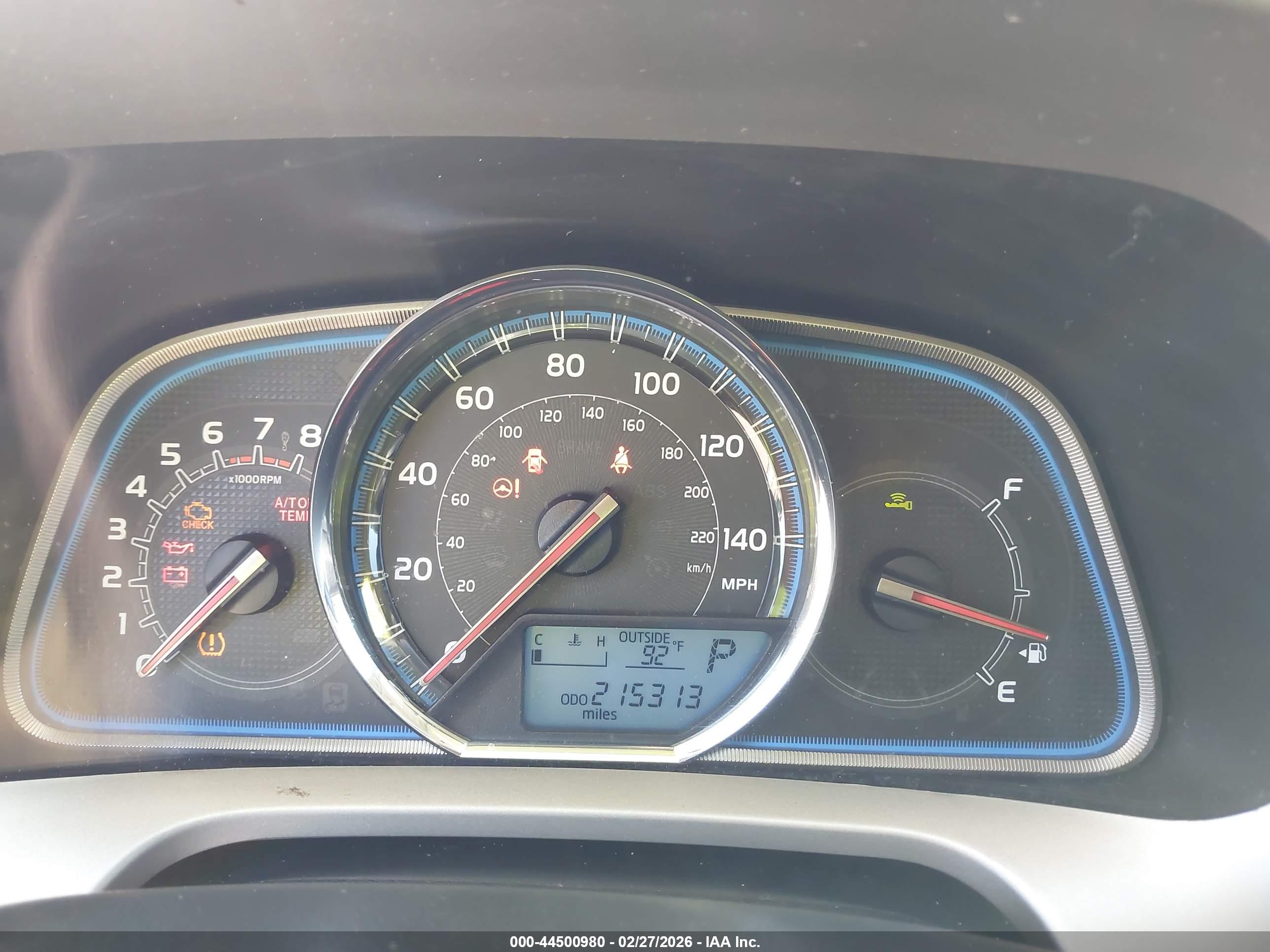 TOYOTA RAV4 image 7