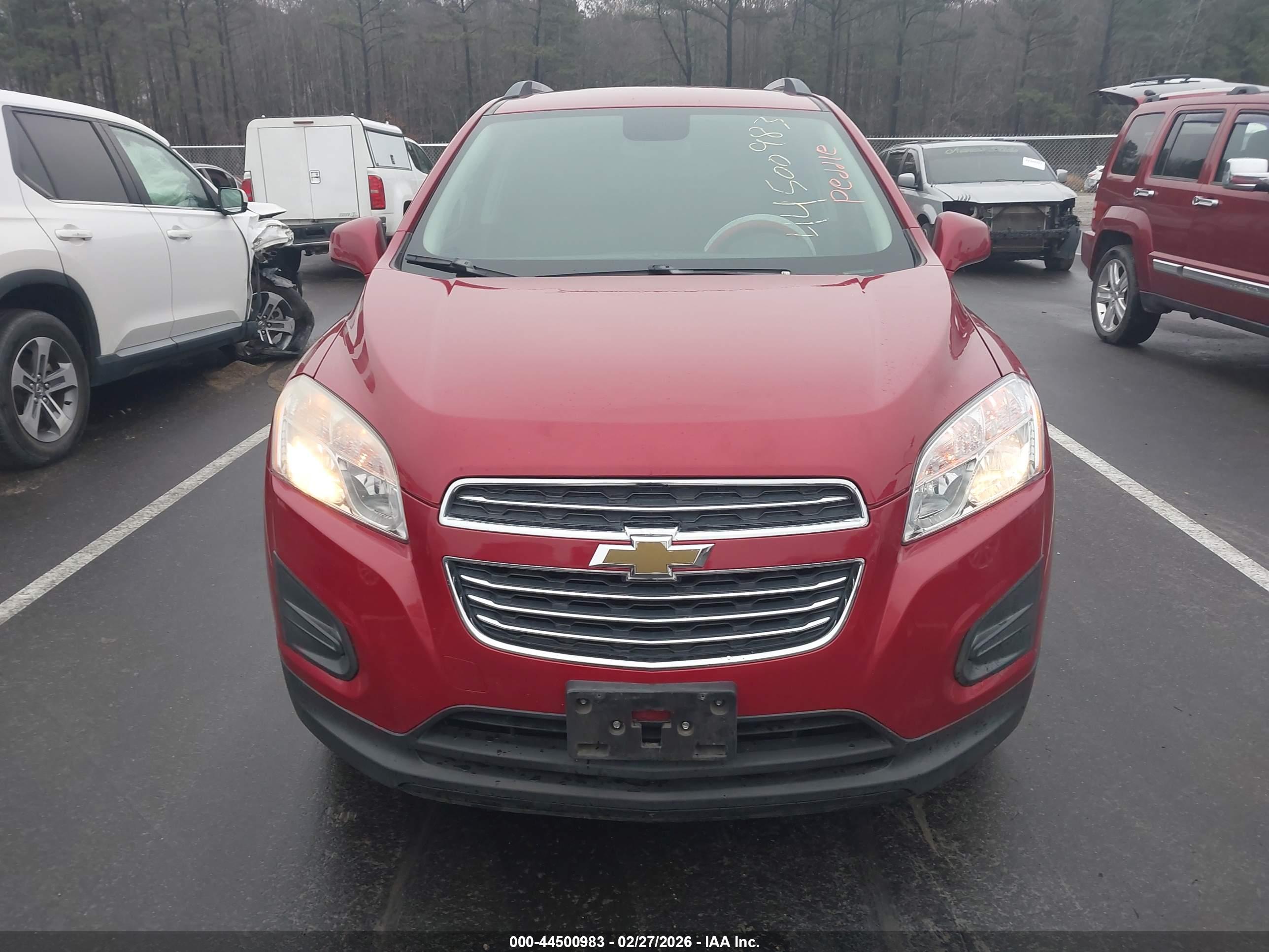 CHEVROLET TRAX image 6