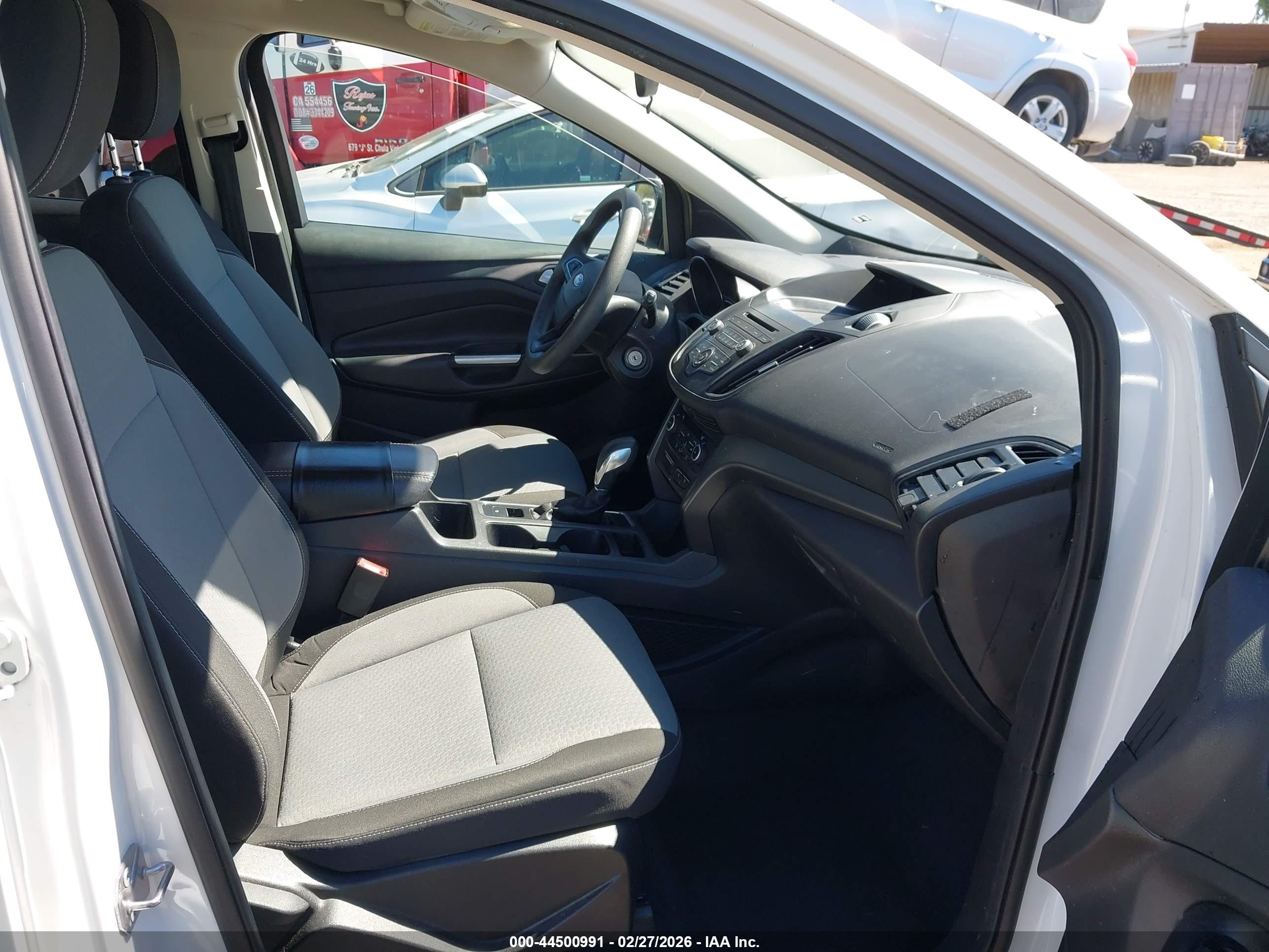 FORD ESCAPE image 5