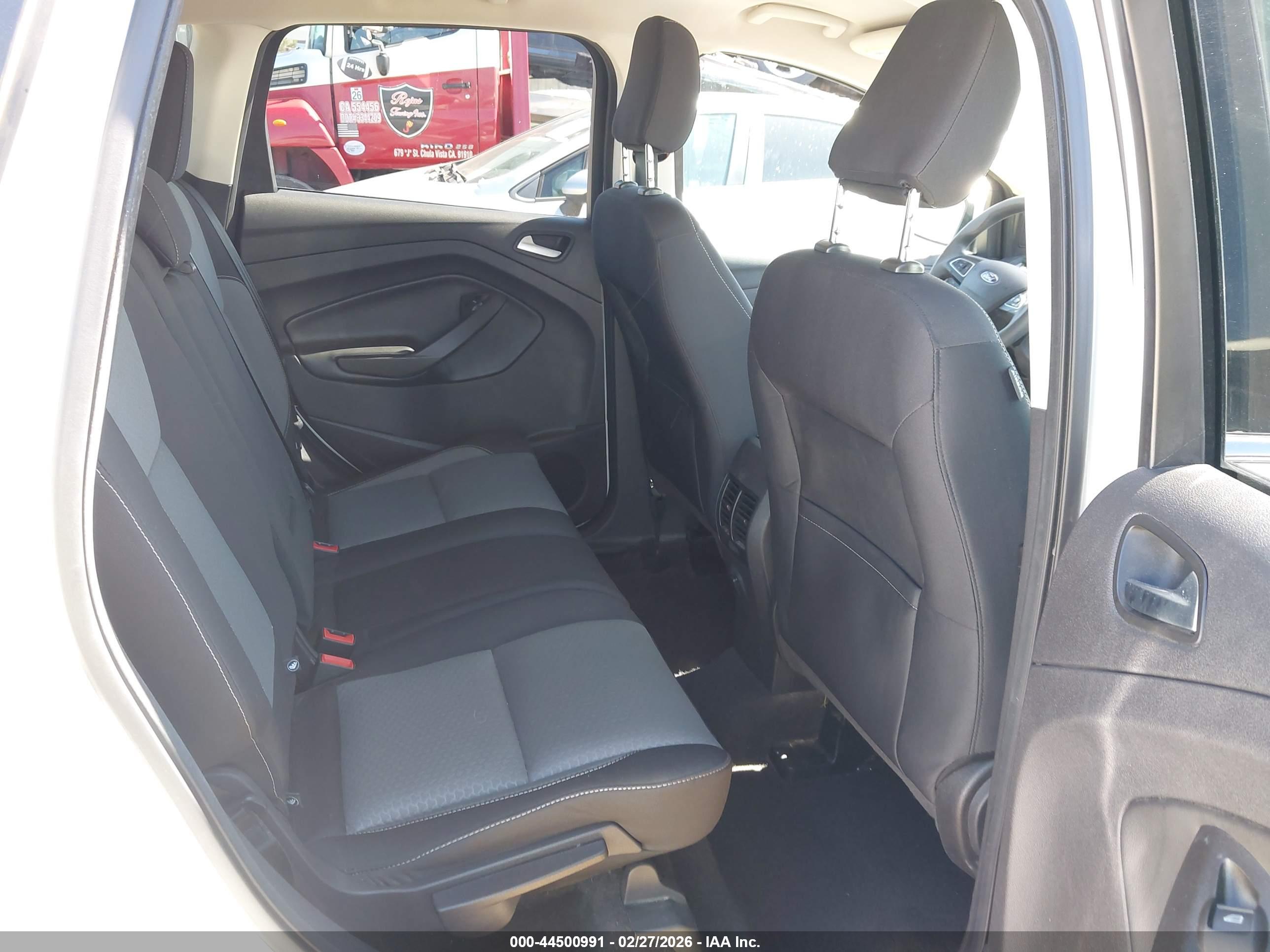 FORD ESCAPE image 8