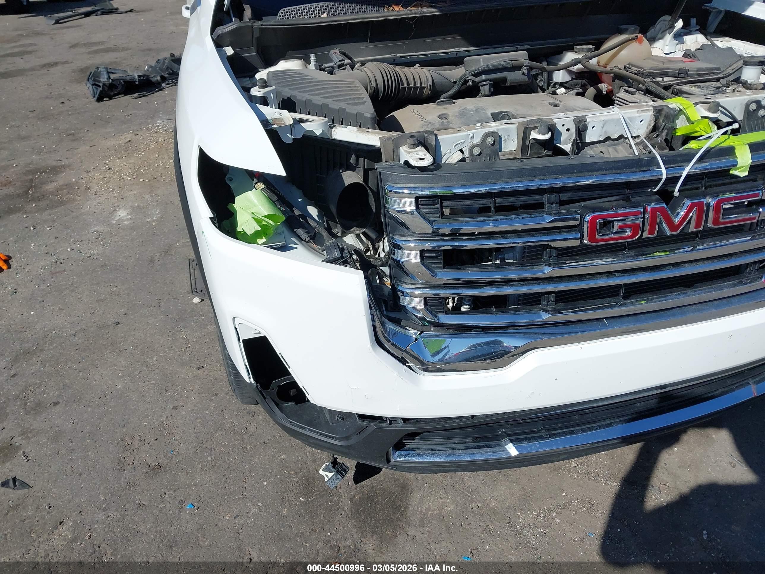GMC ACADIA image 6