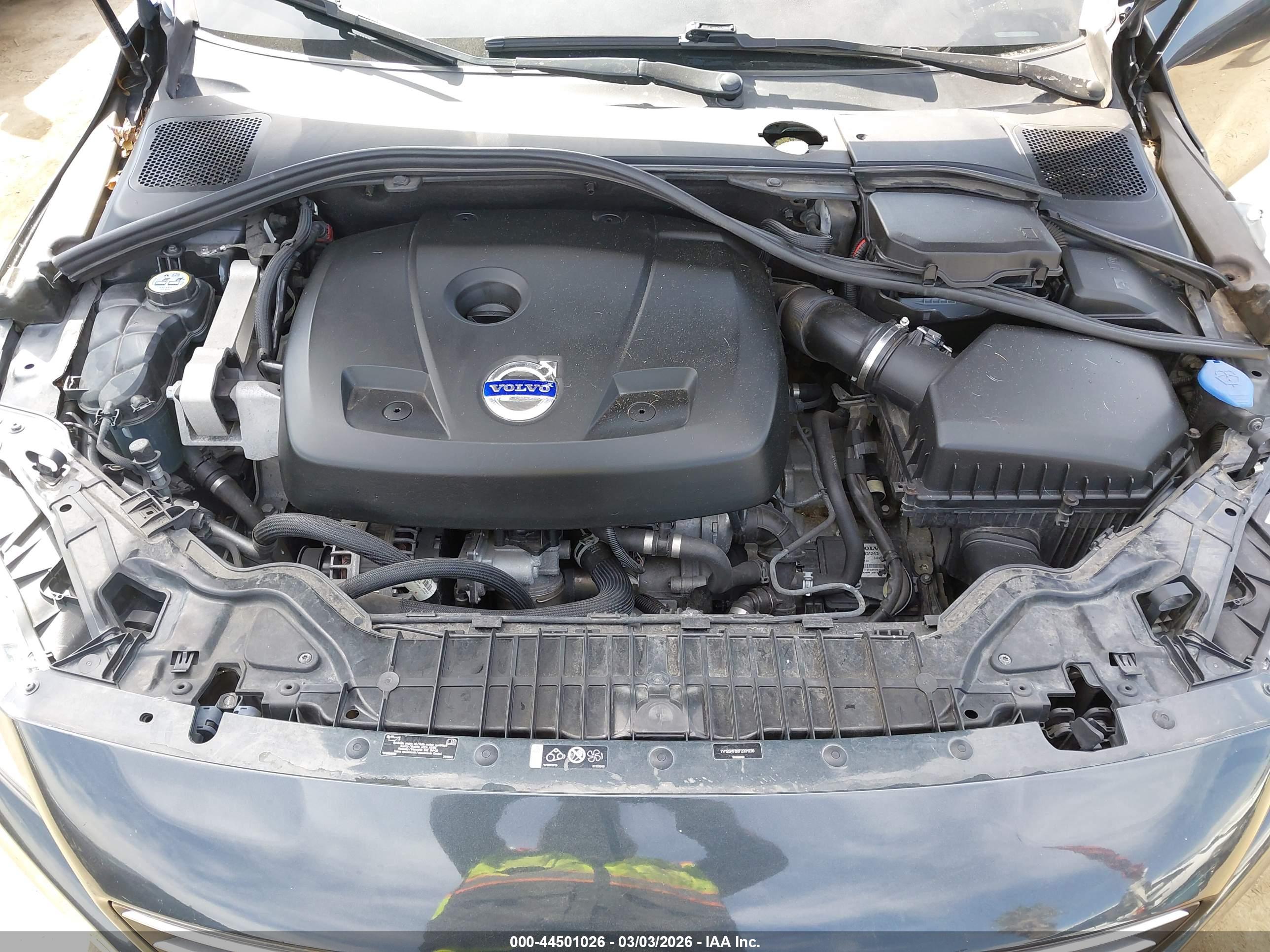 VOLVO S60 image 10