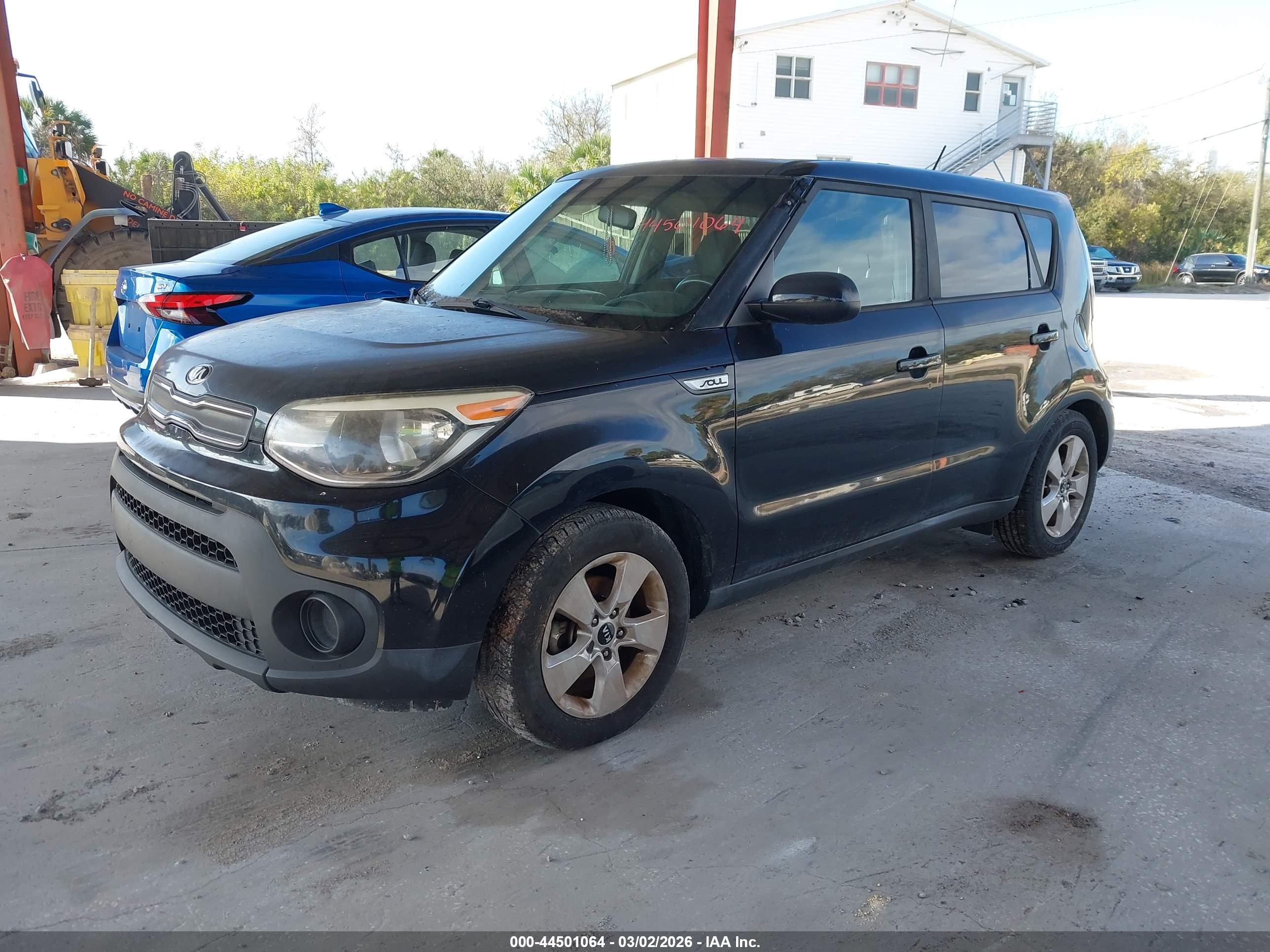 KIA SOUL image 2