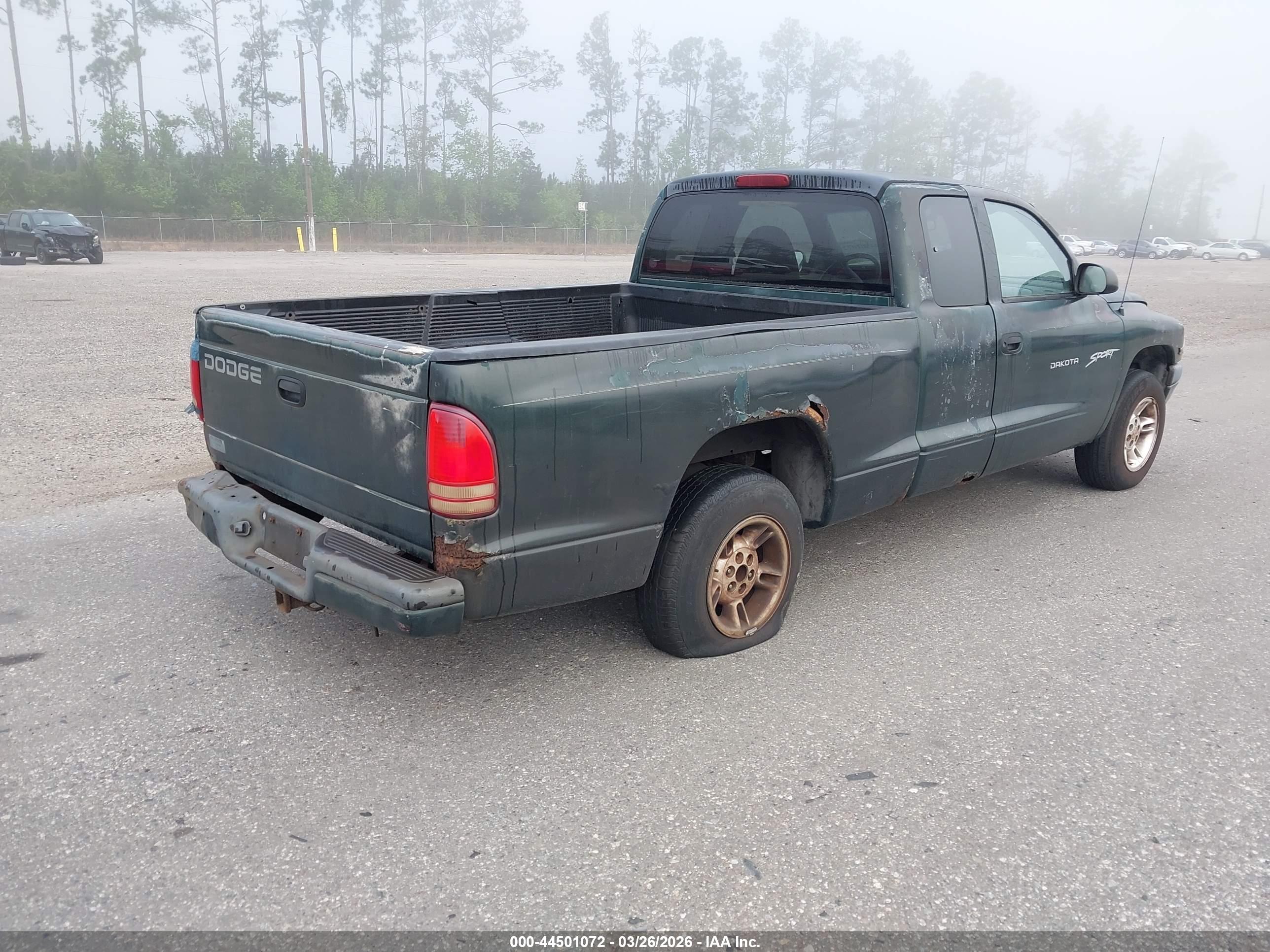 DODGE DAKOTA image 4
