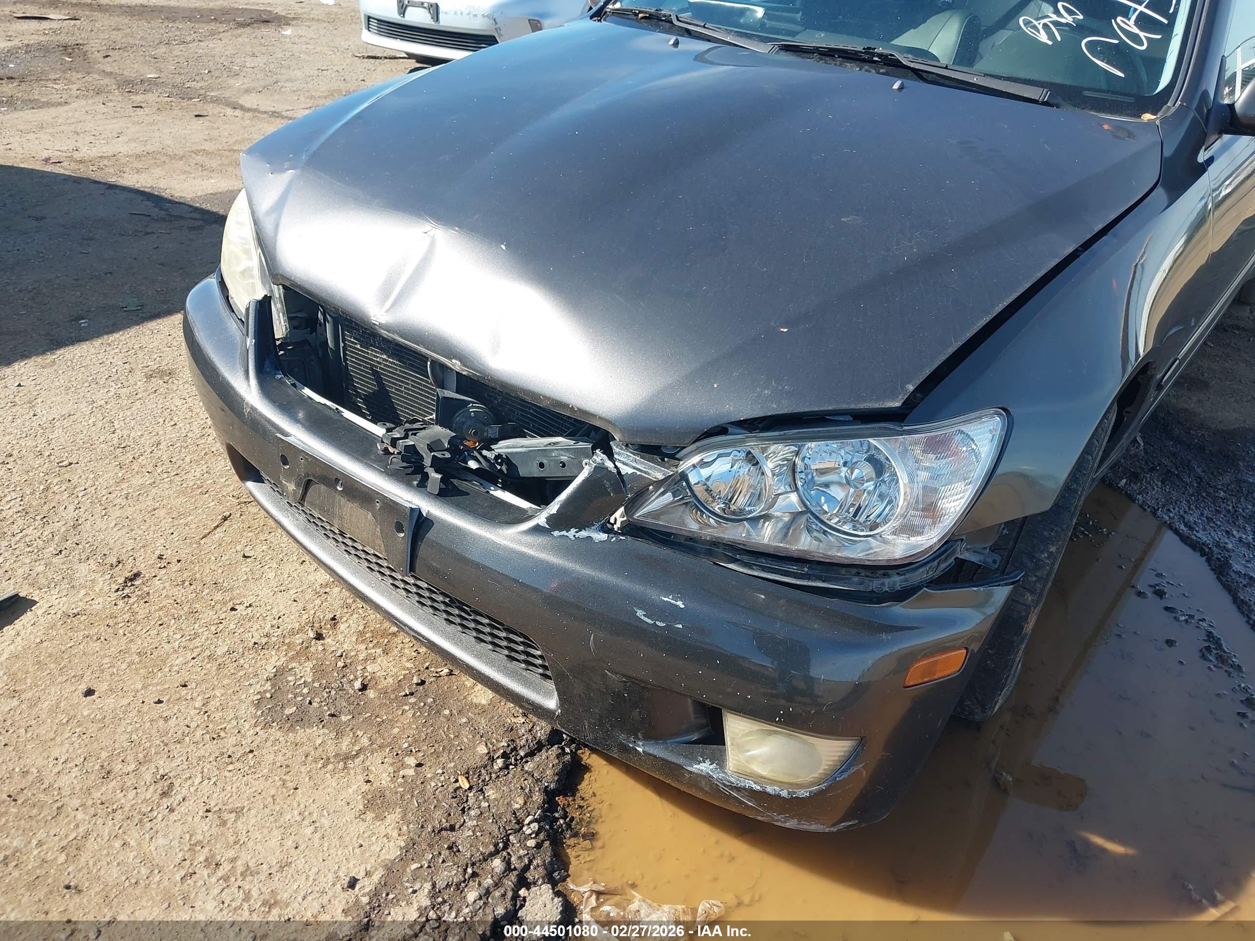 LEXUS IS image 6
