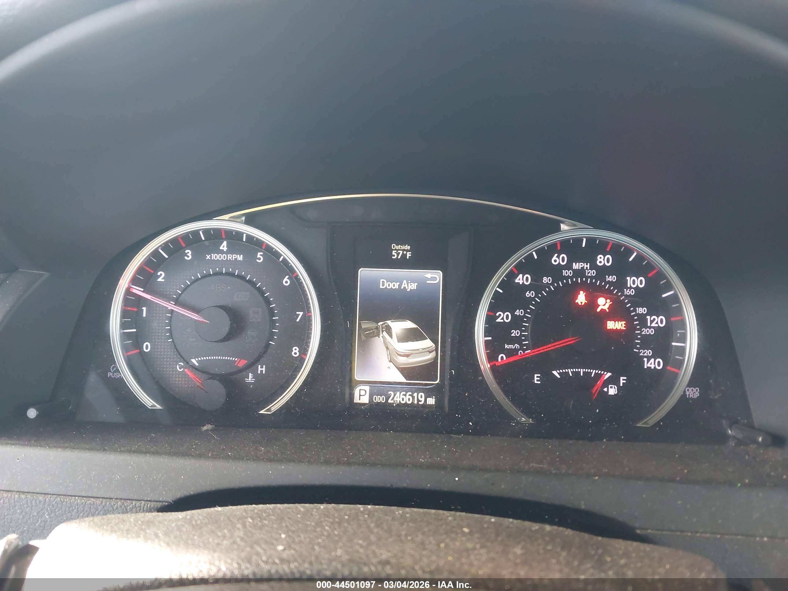 TOYOTA CAMRY image 7
