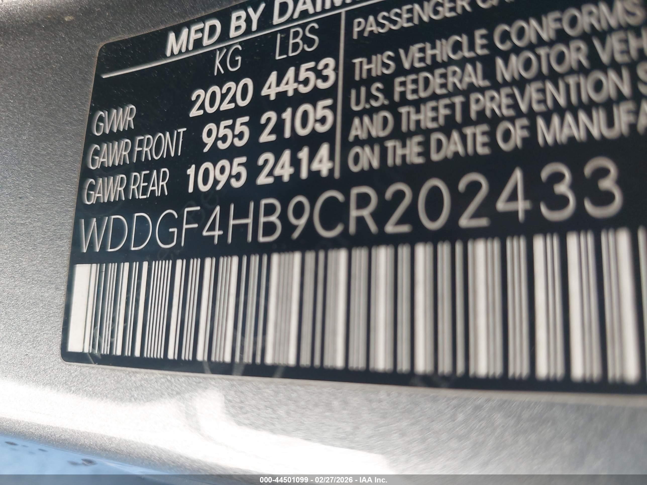 MERCEDES-BENZ C image 9
