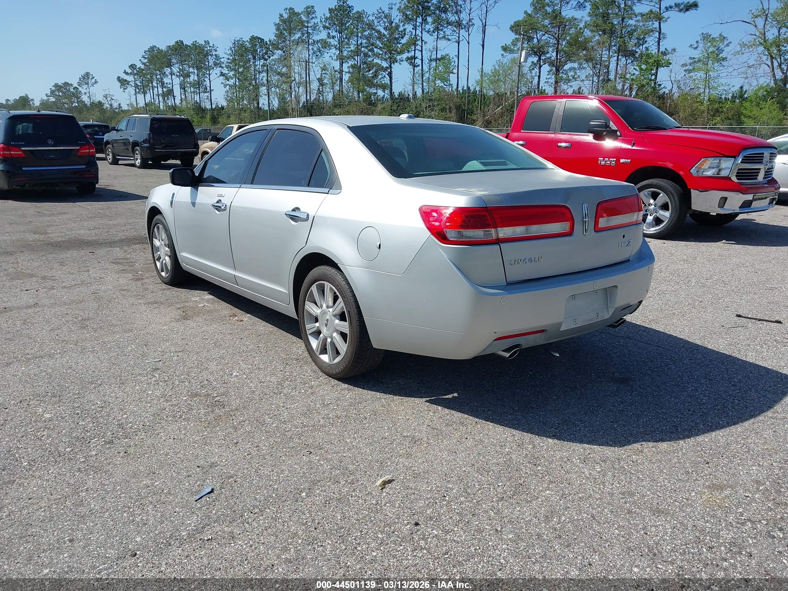 LINCOLN MKZ image 3