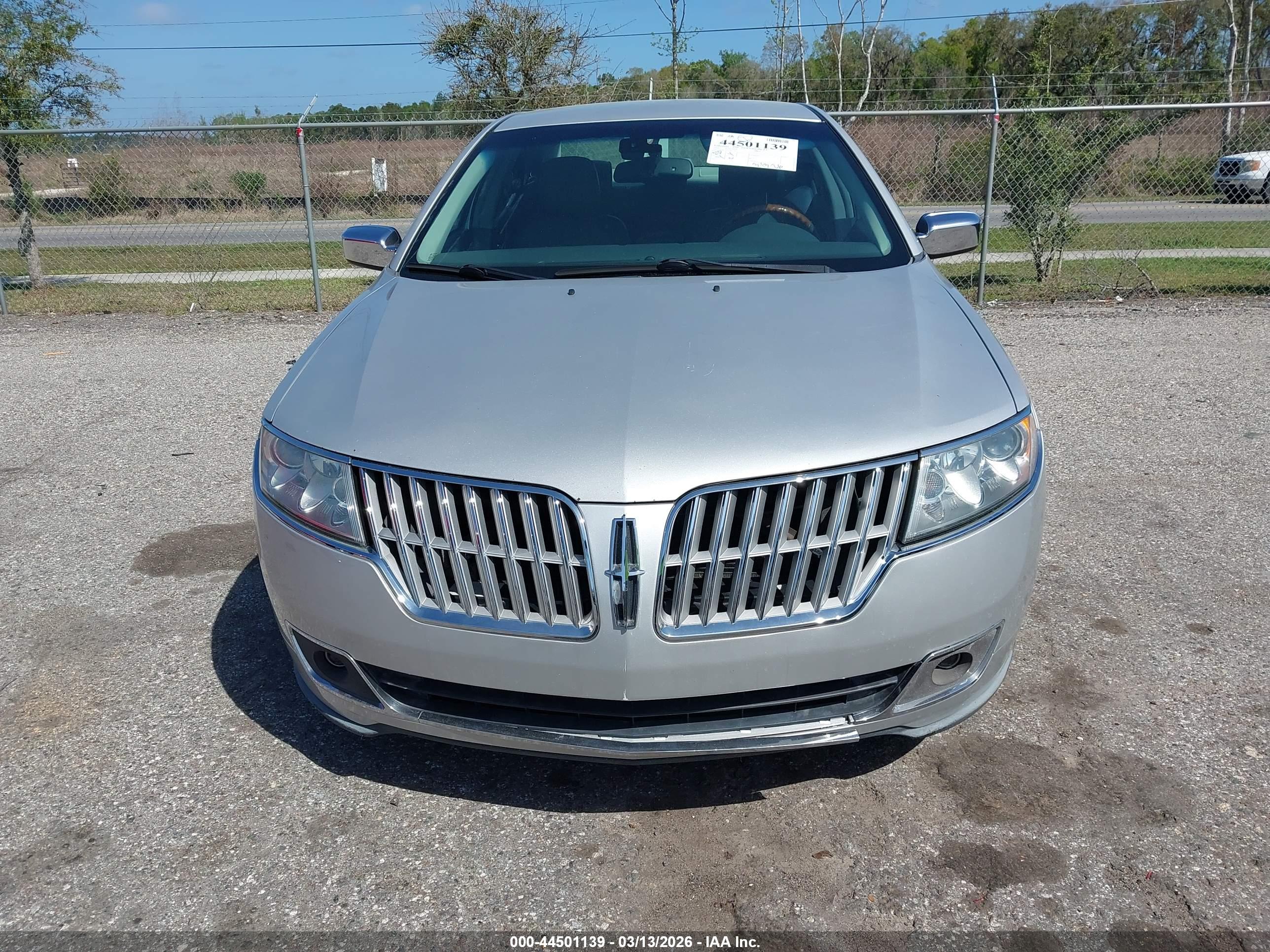 LINCOLN MKZ image 6