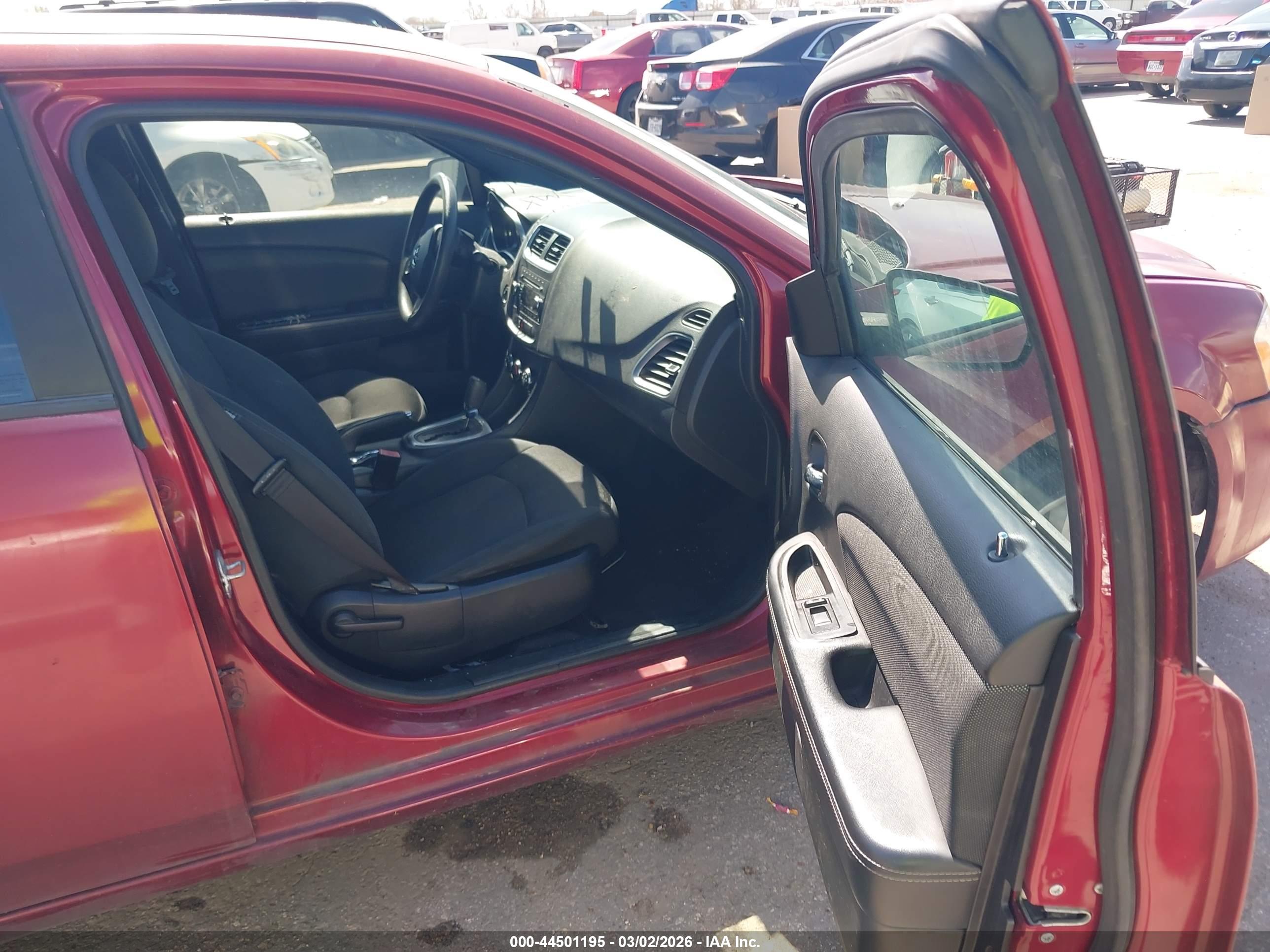 DODGE AVENGER image 5