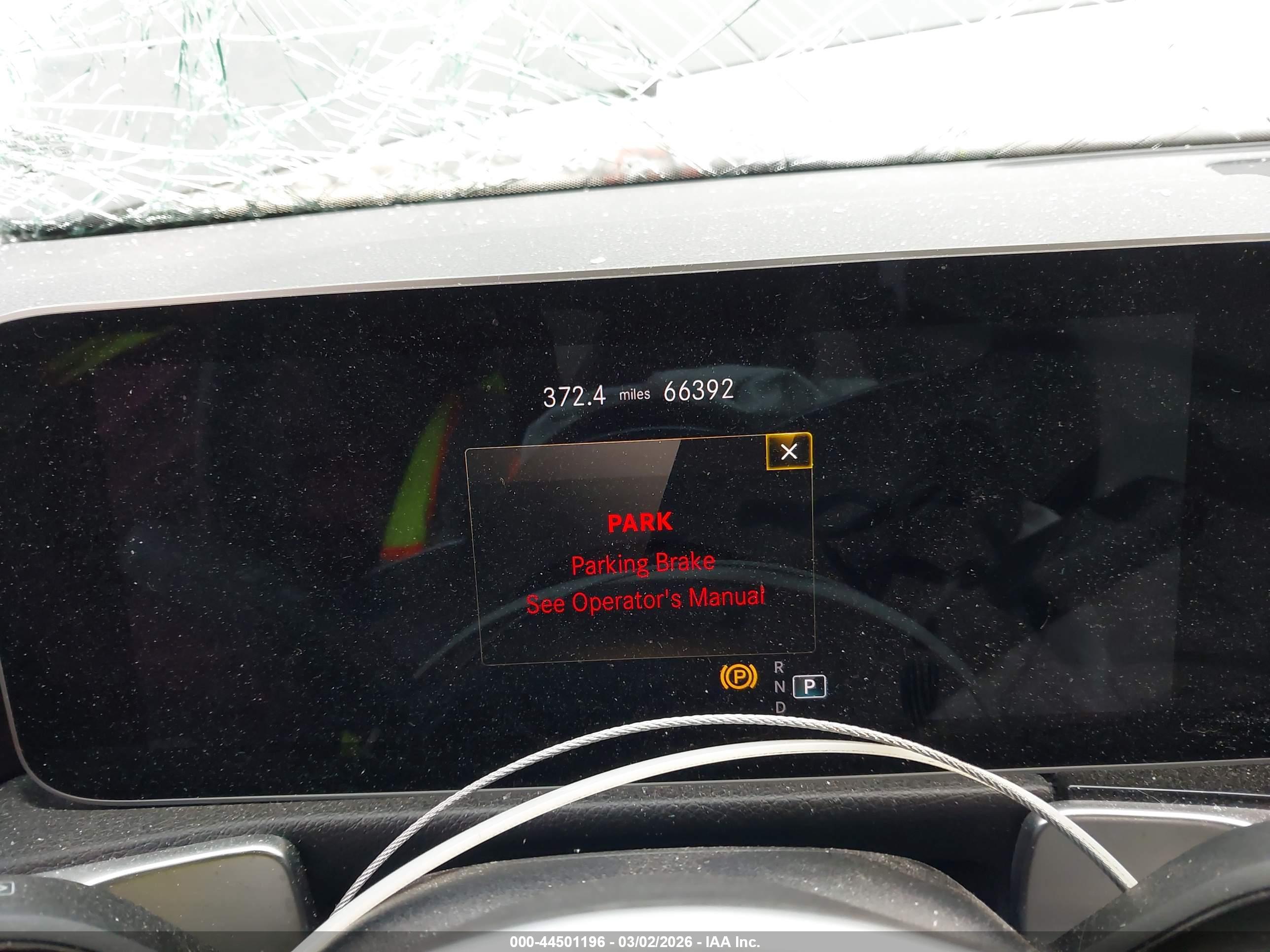 MERCEDES-BENZ GLB image 7