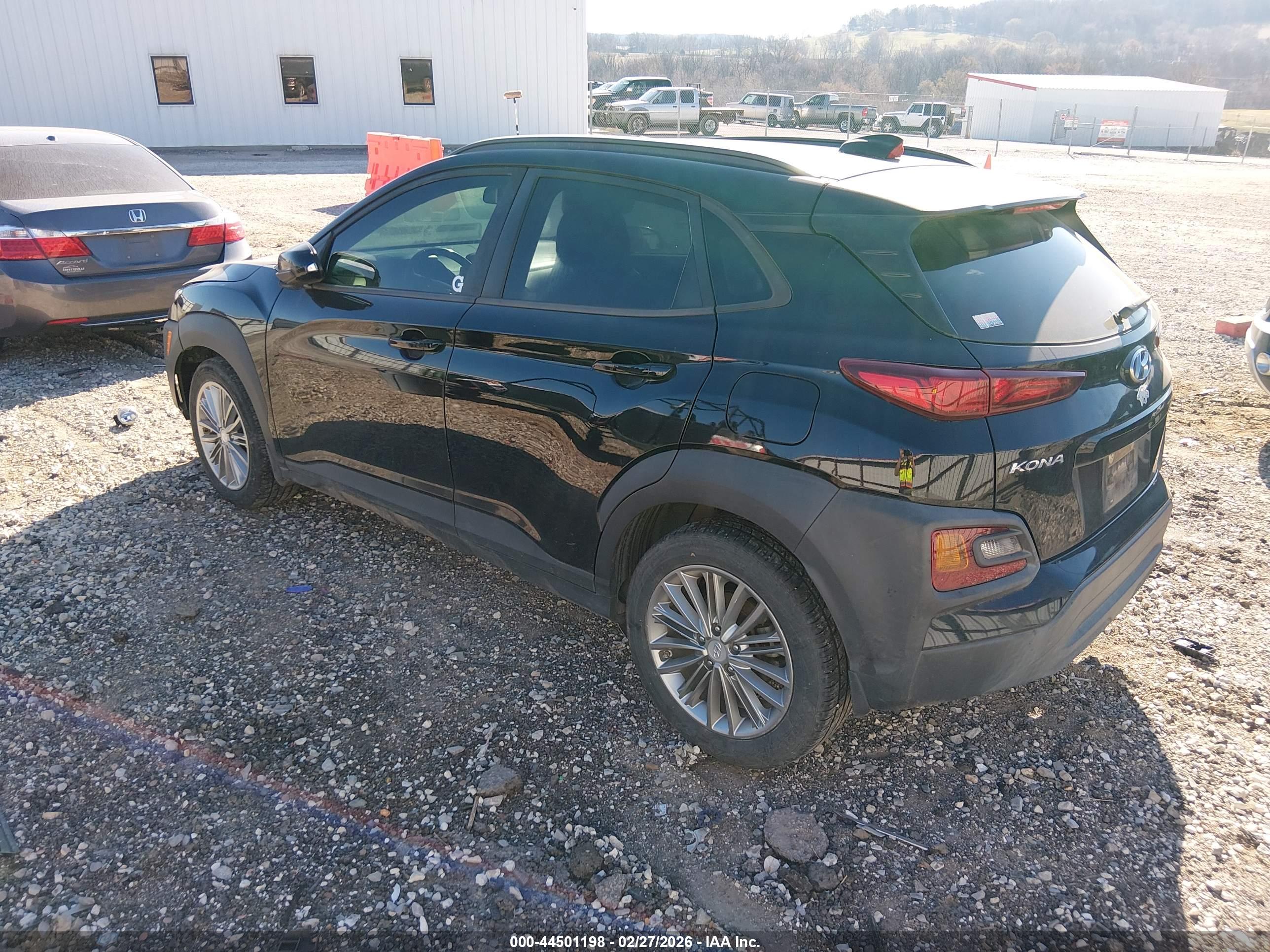HYUNDAI KONA image 3