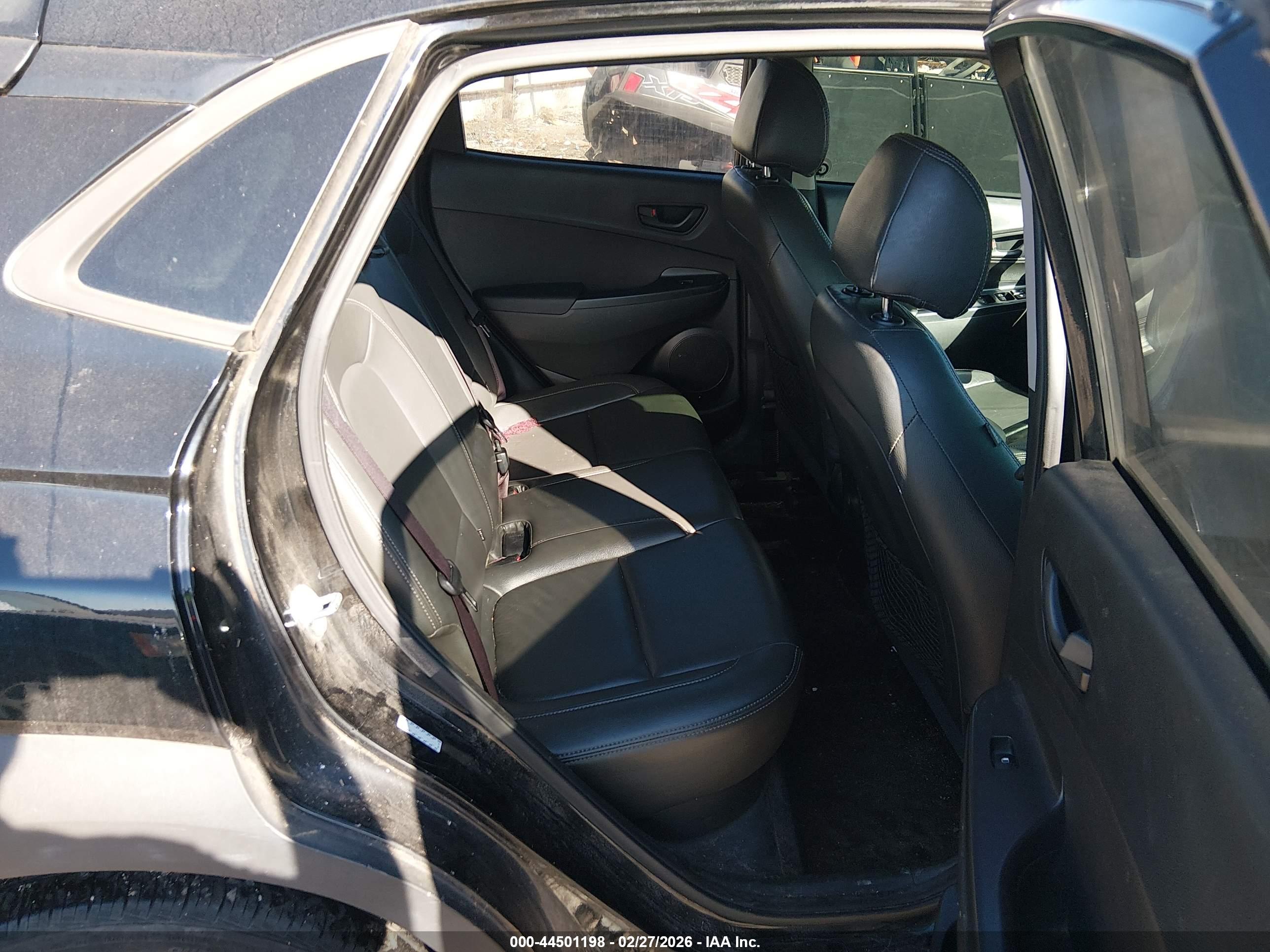 HYUNDAI KONA image 8