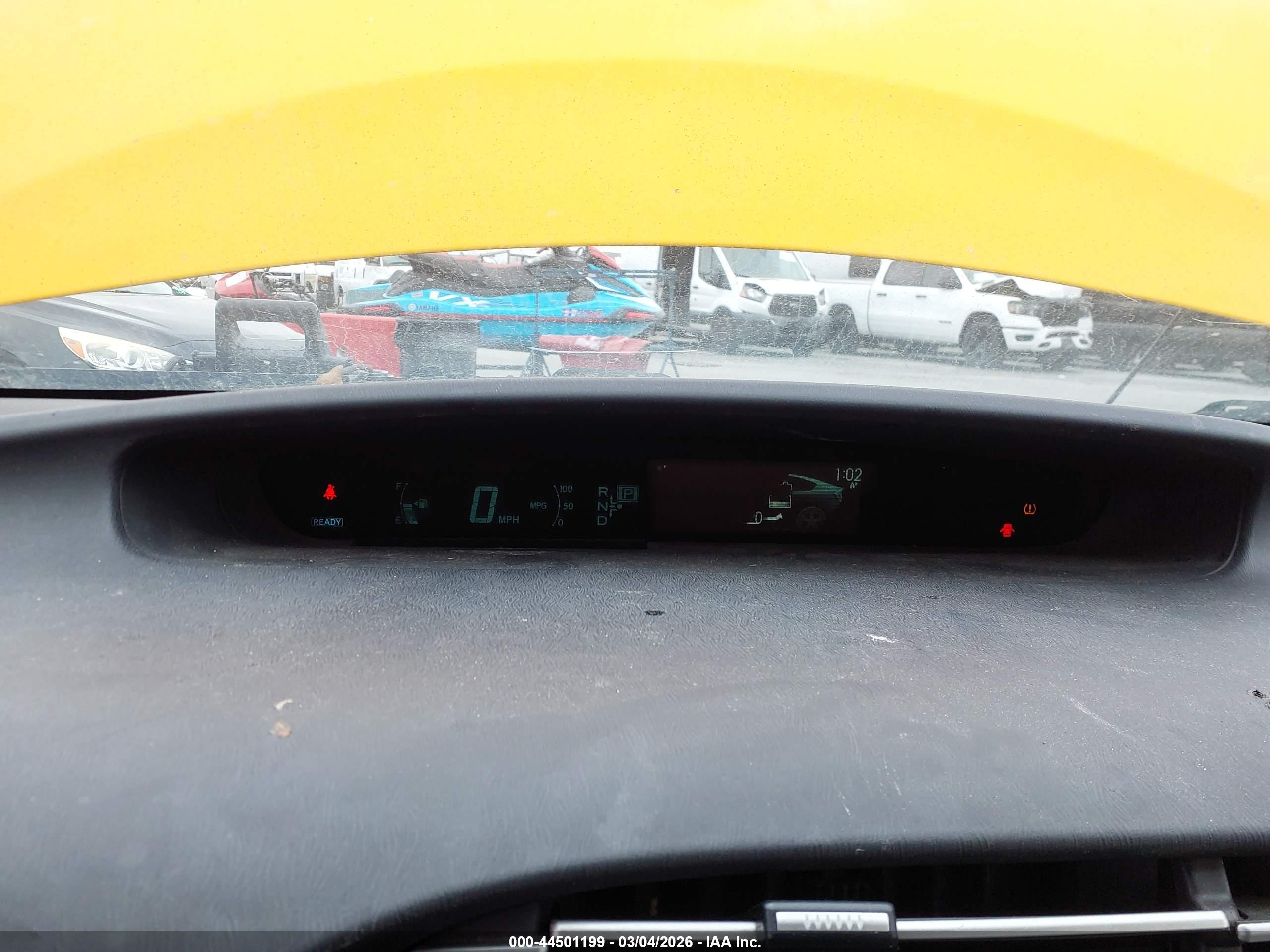 TOYOTA PRIUS image 7