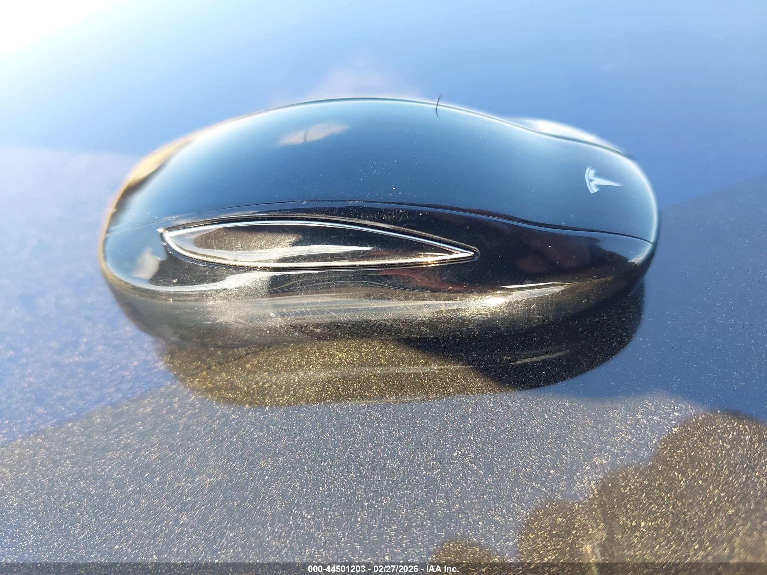 TESLA MODEL image 11