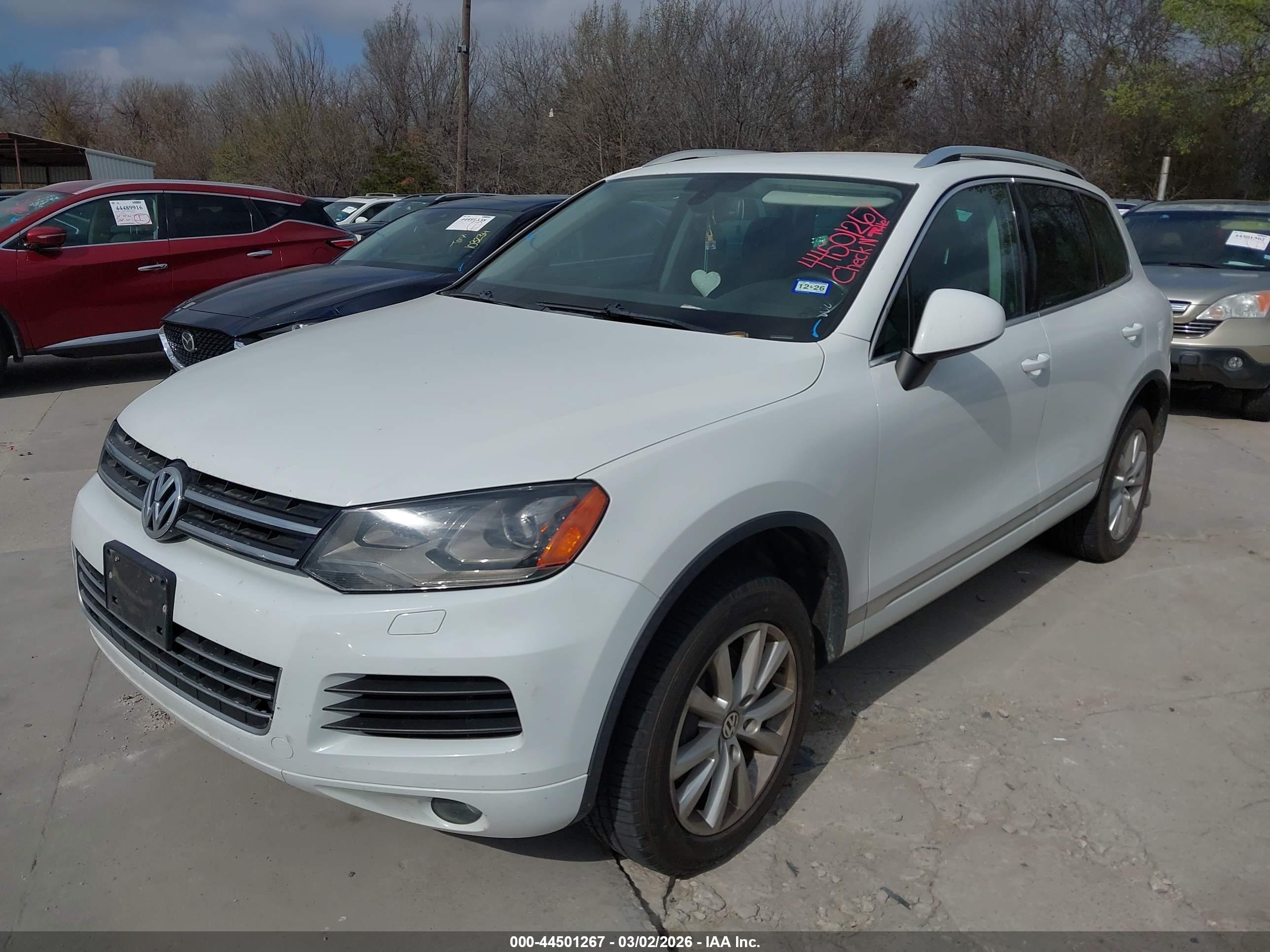 VOLKSWAGEN TOUAREG image 2