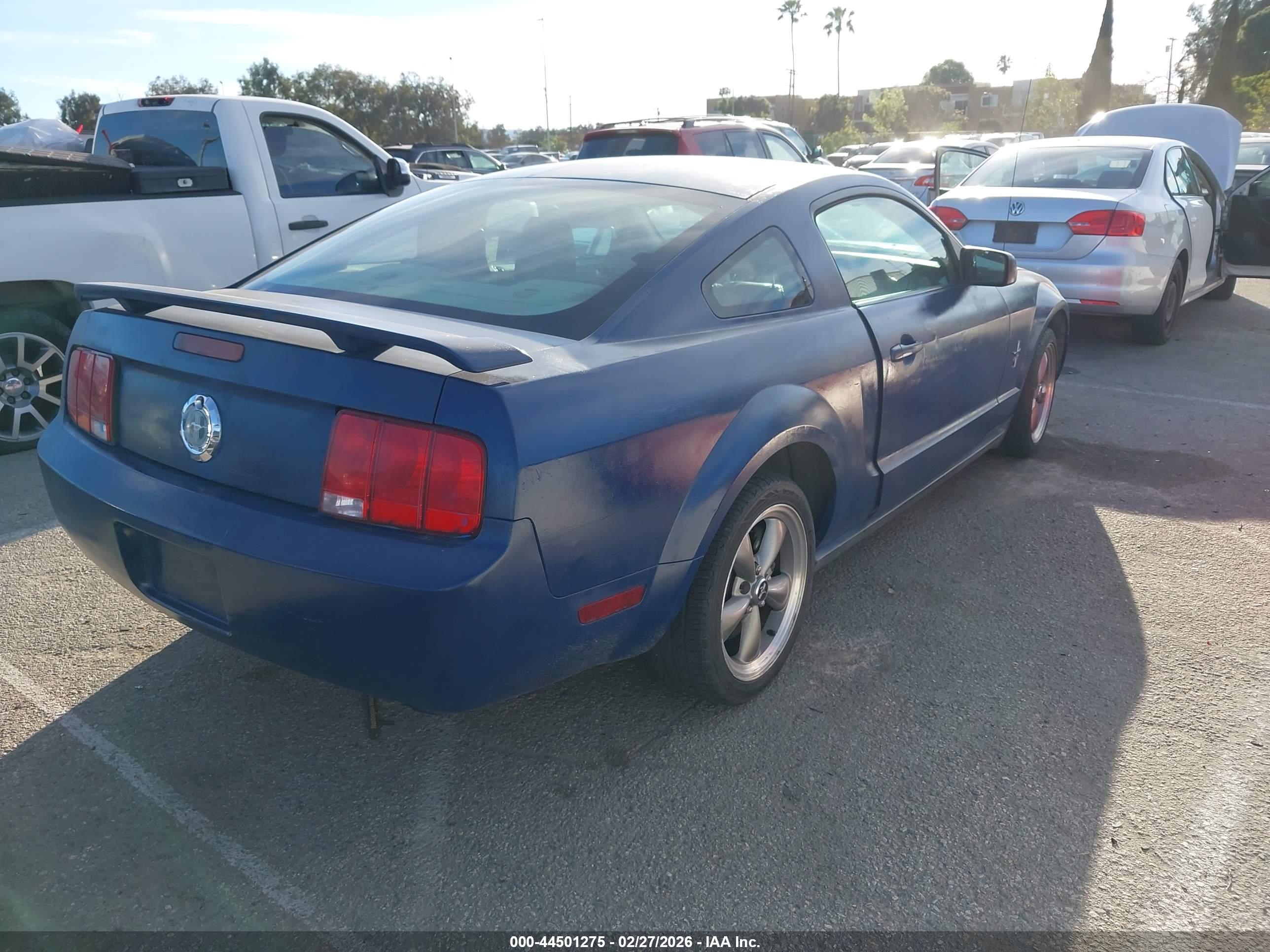 FORD MUSTANG image 4