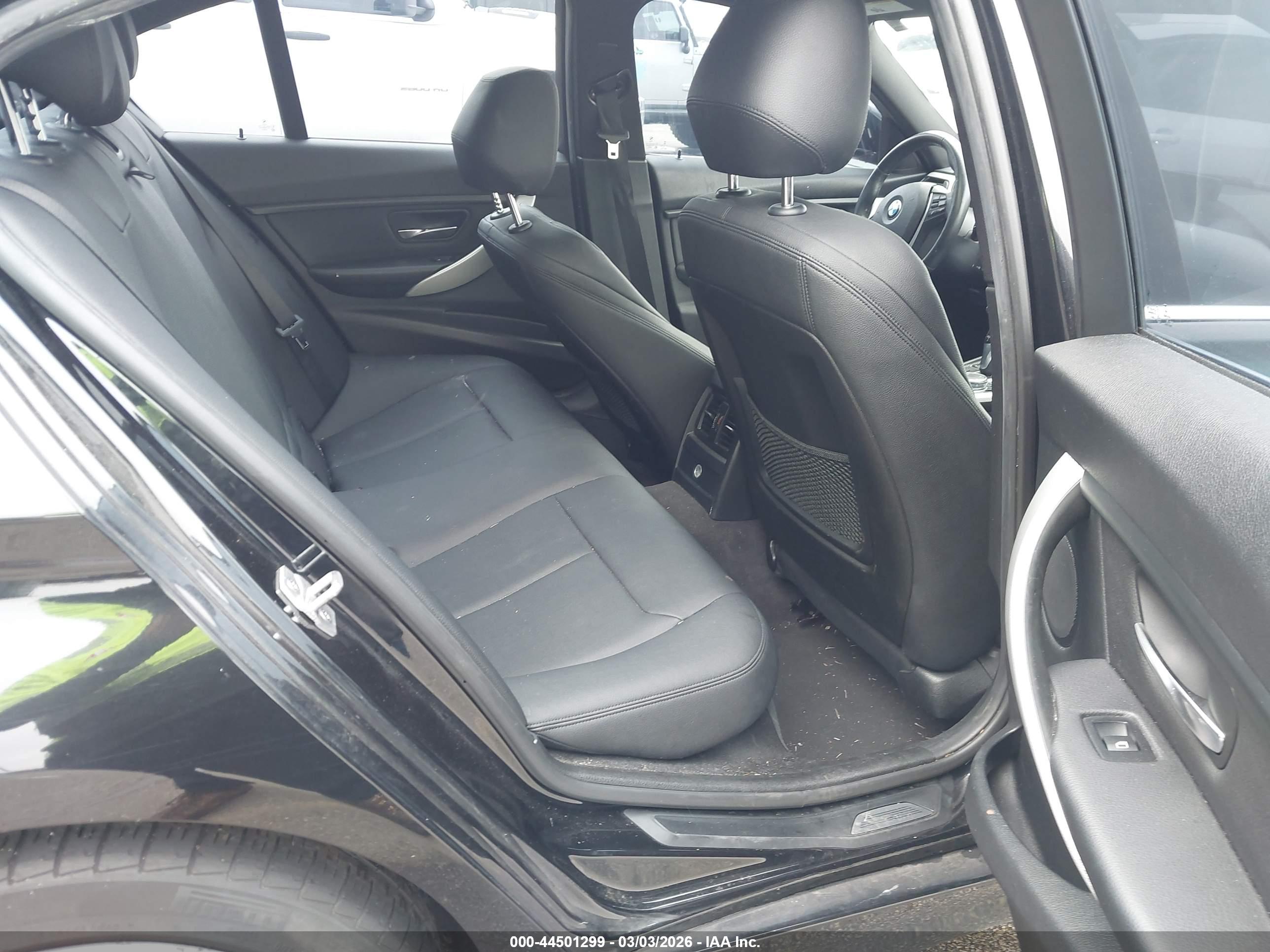 BMW 335I image 8