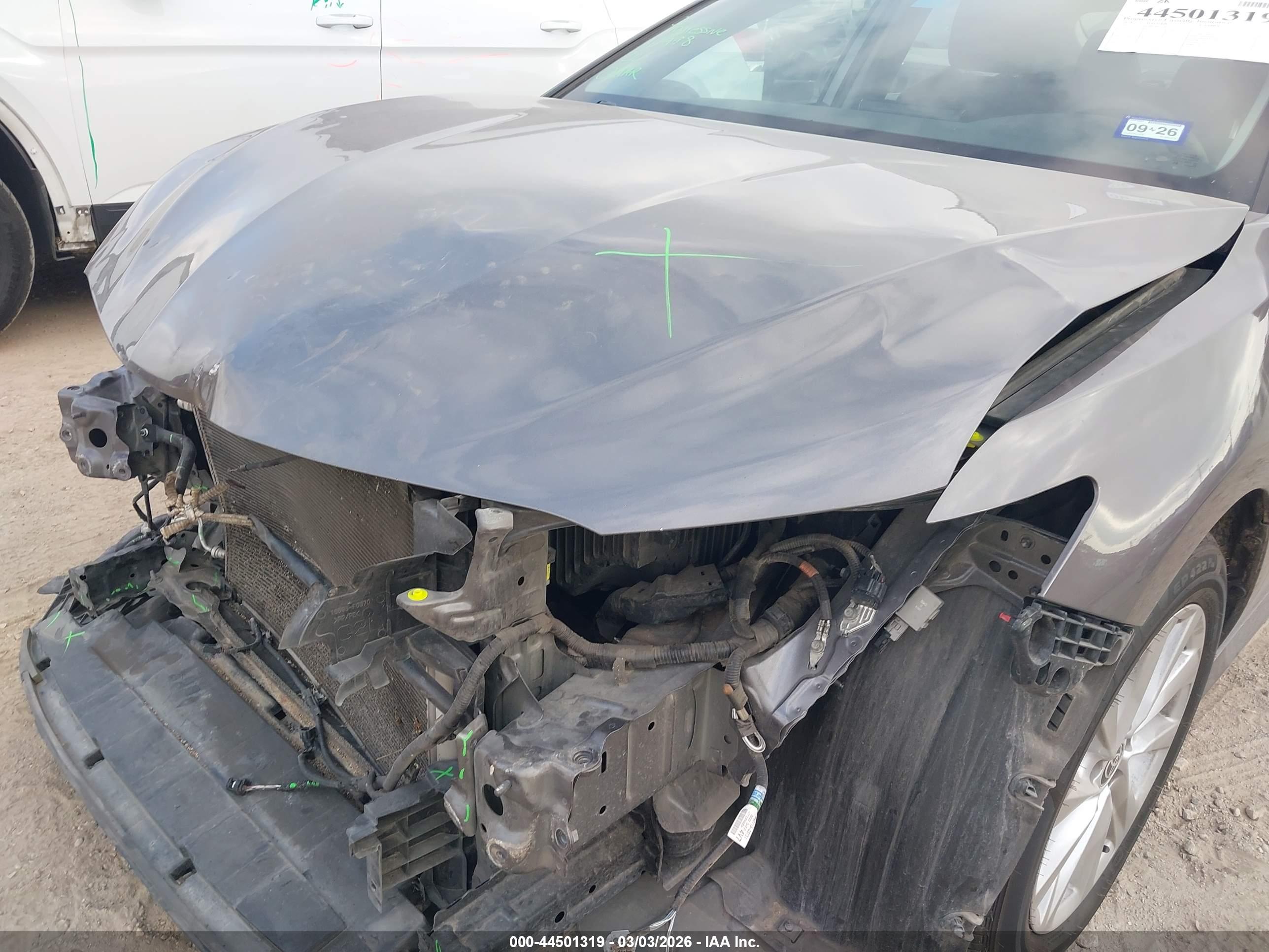 TOYOTA CAMRY image 6
