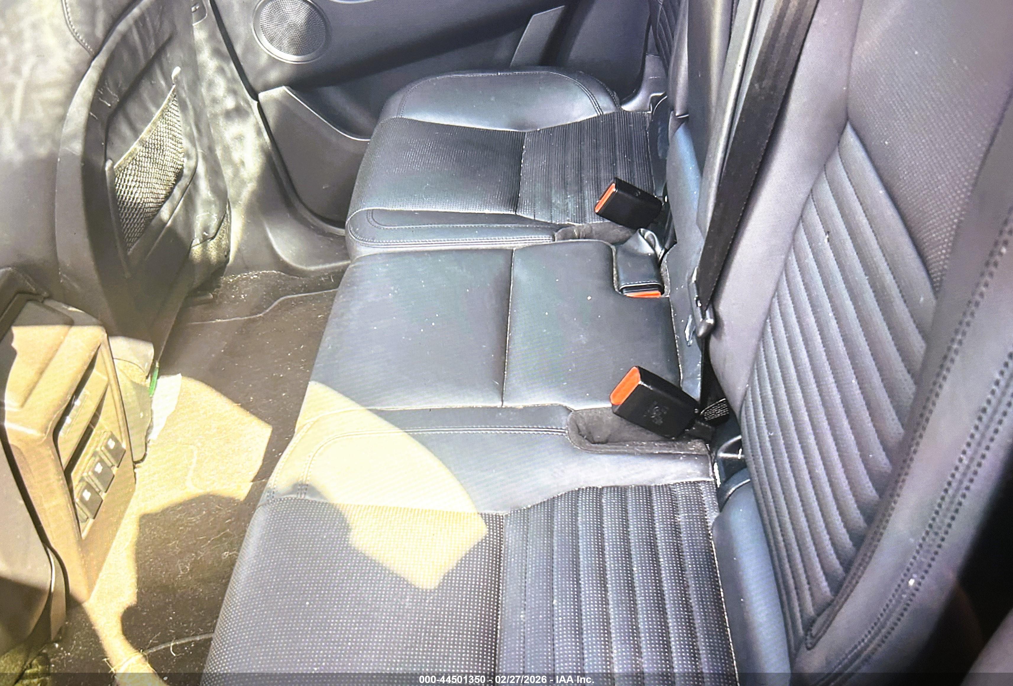 LAND ROVER image 8