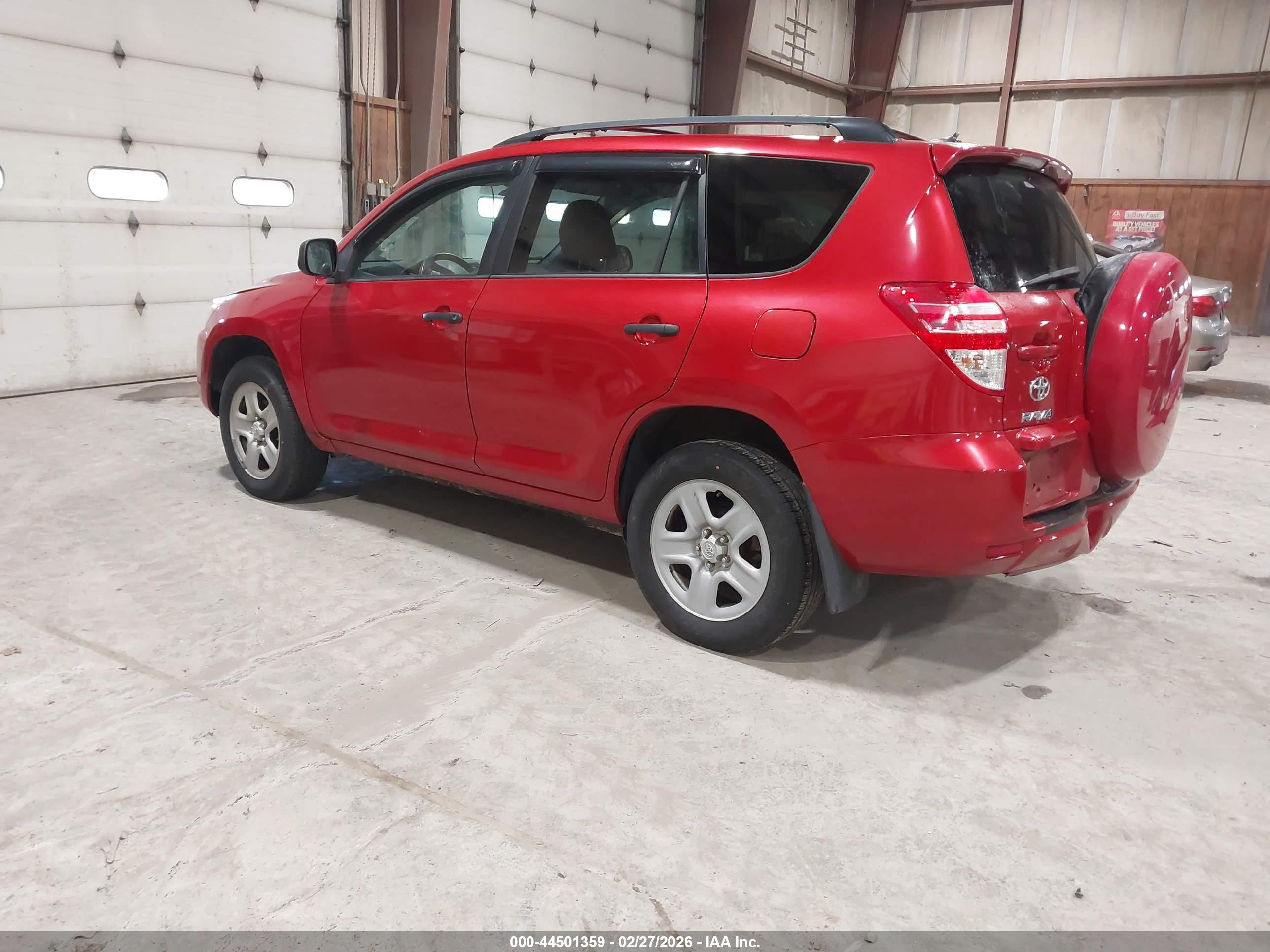 TOYOTA RAV4 image 3