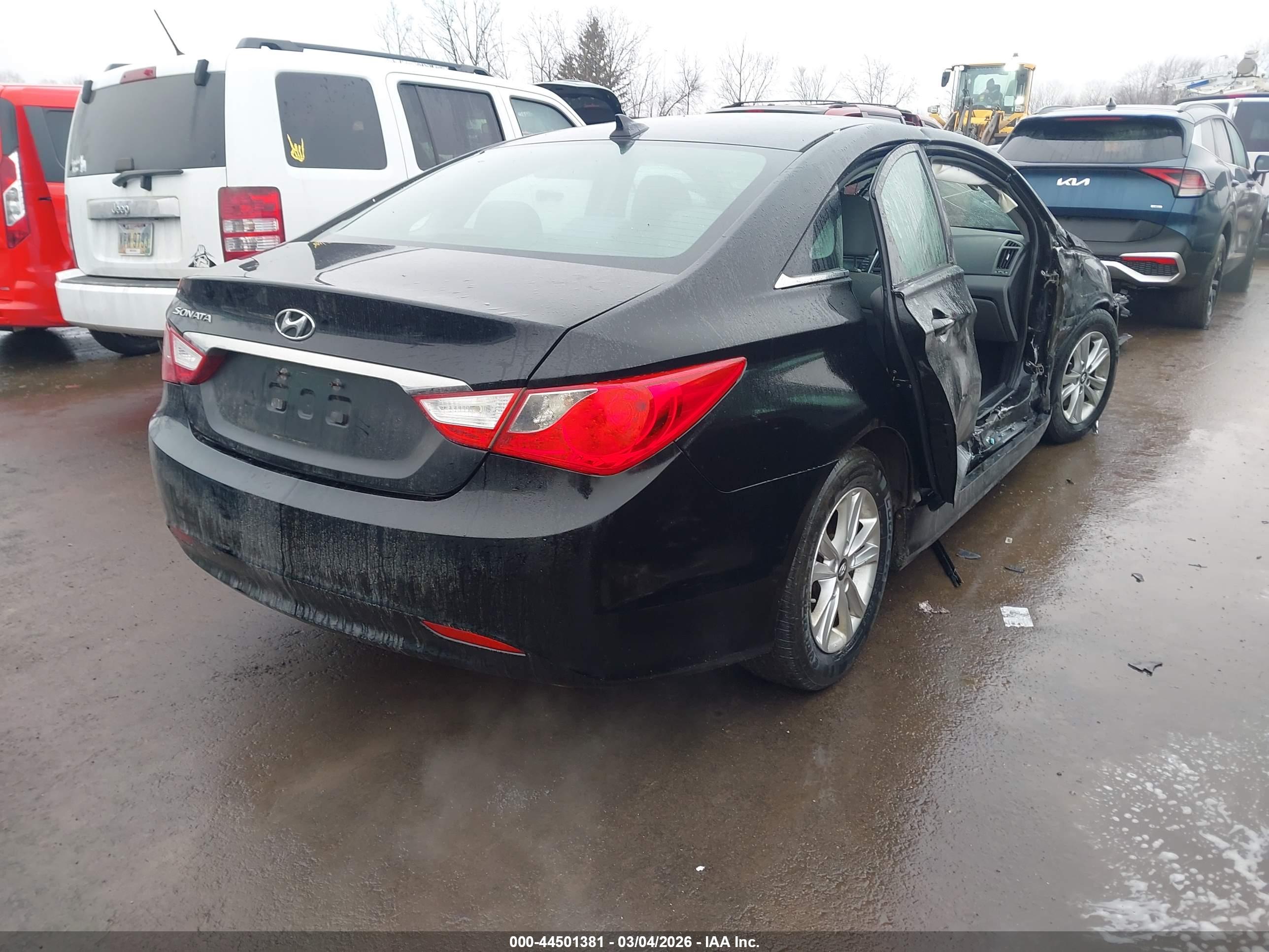 HYUNDAI SONATA image 4