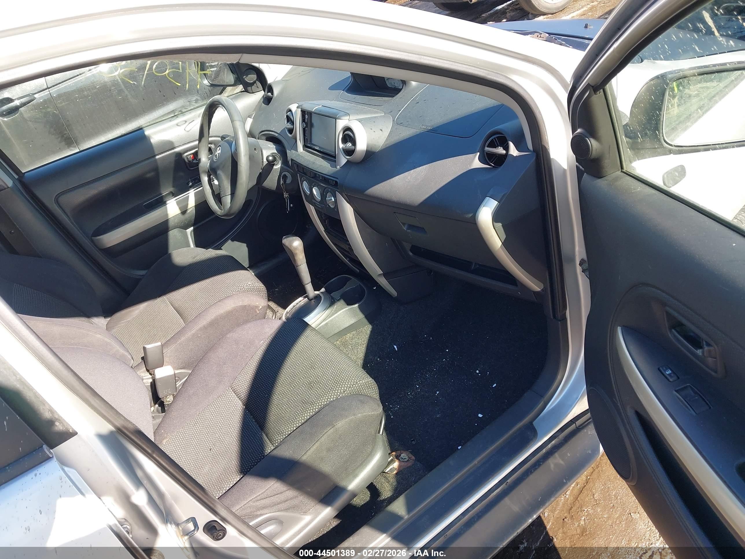 SCION XA image 5