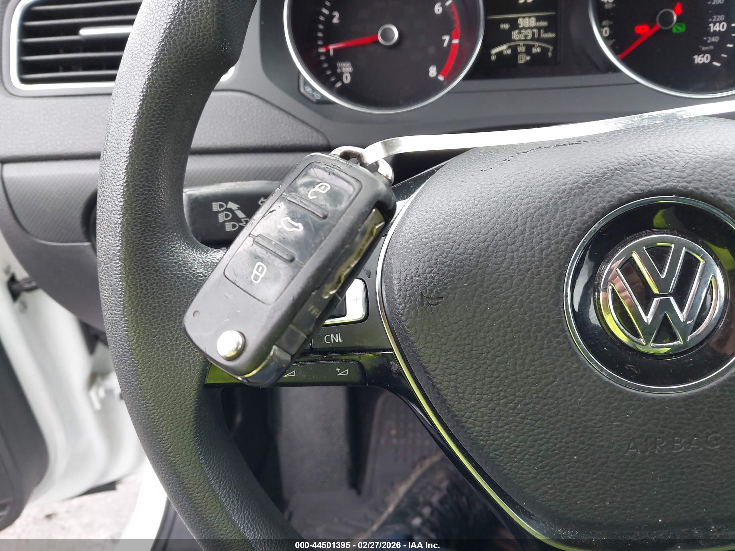 VOLKSWAGEN JETTA image 11