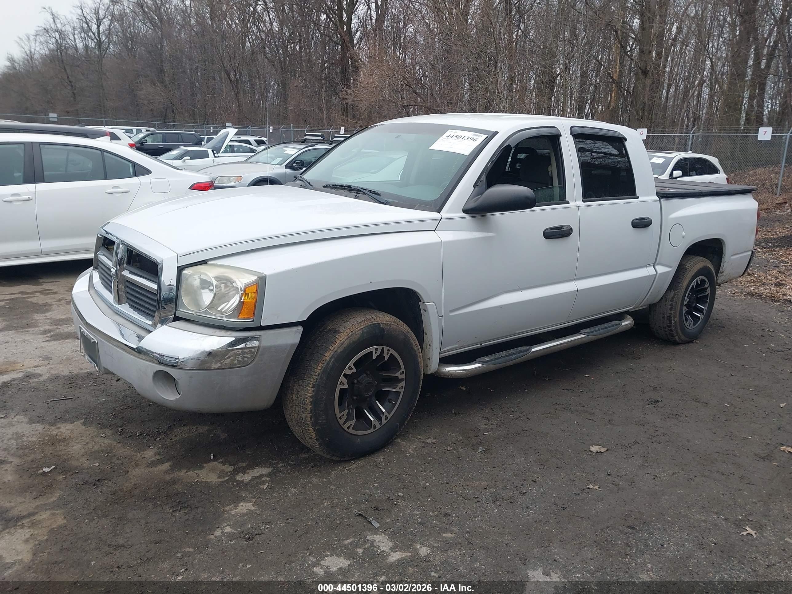 DODGE DAKOTA image 2