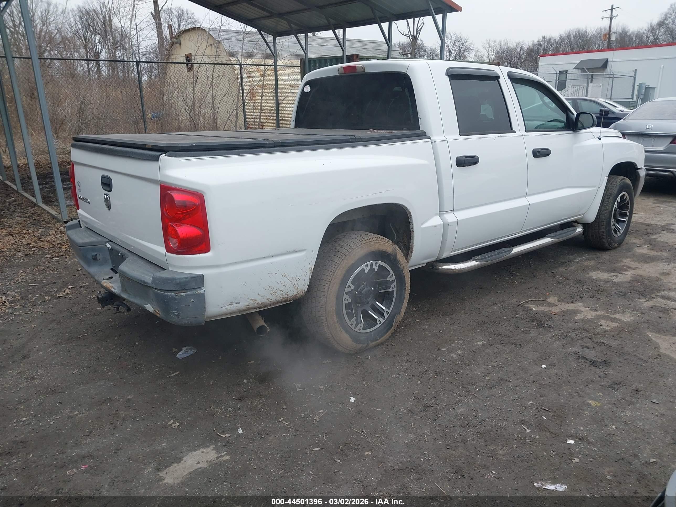 DODGE DAKOTA image 4