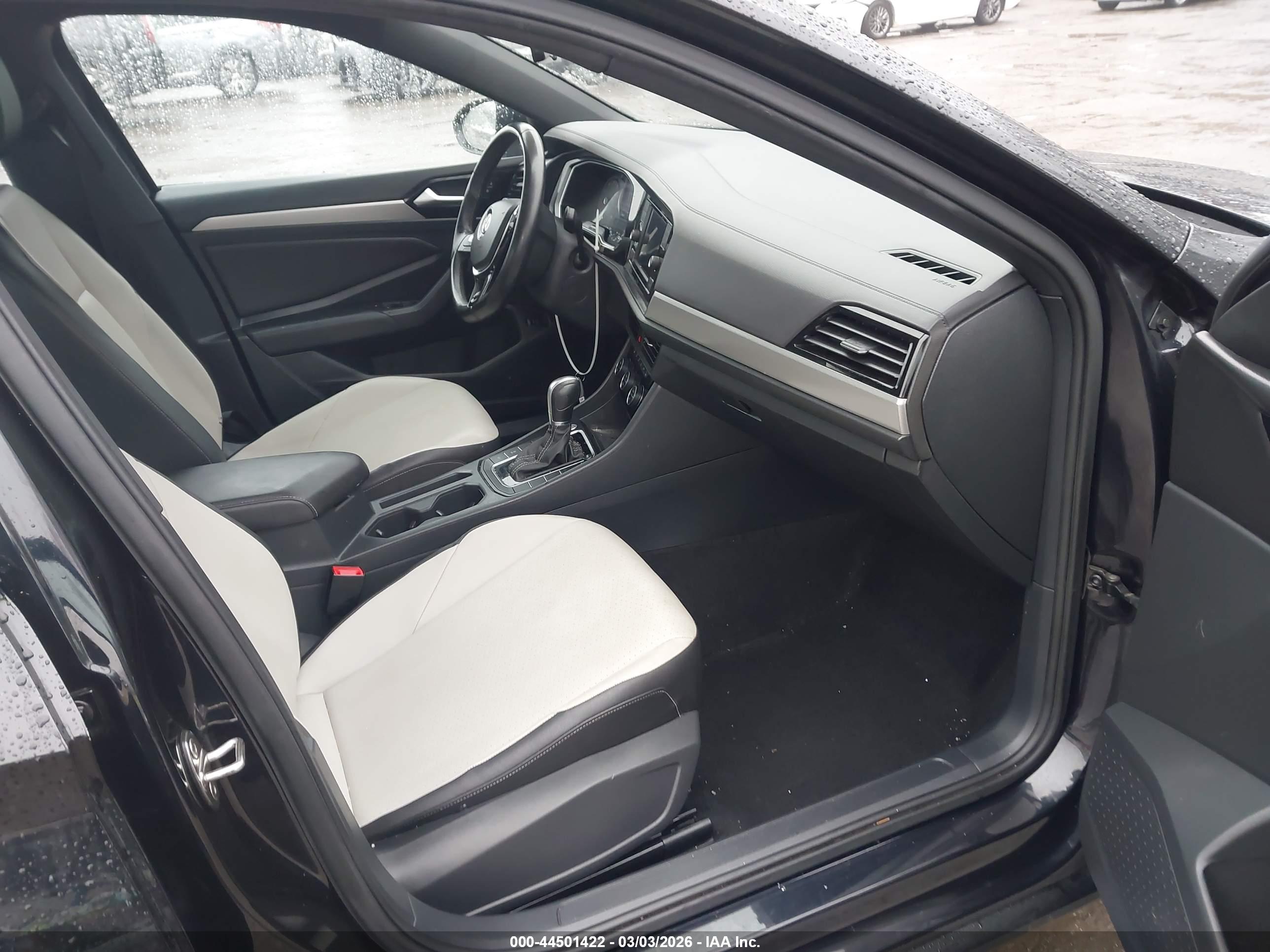 VOLKSWAGEN JETTA image 5