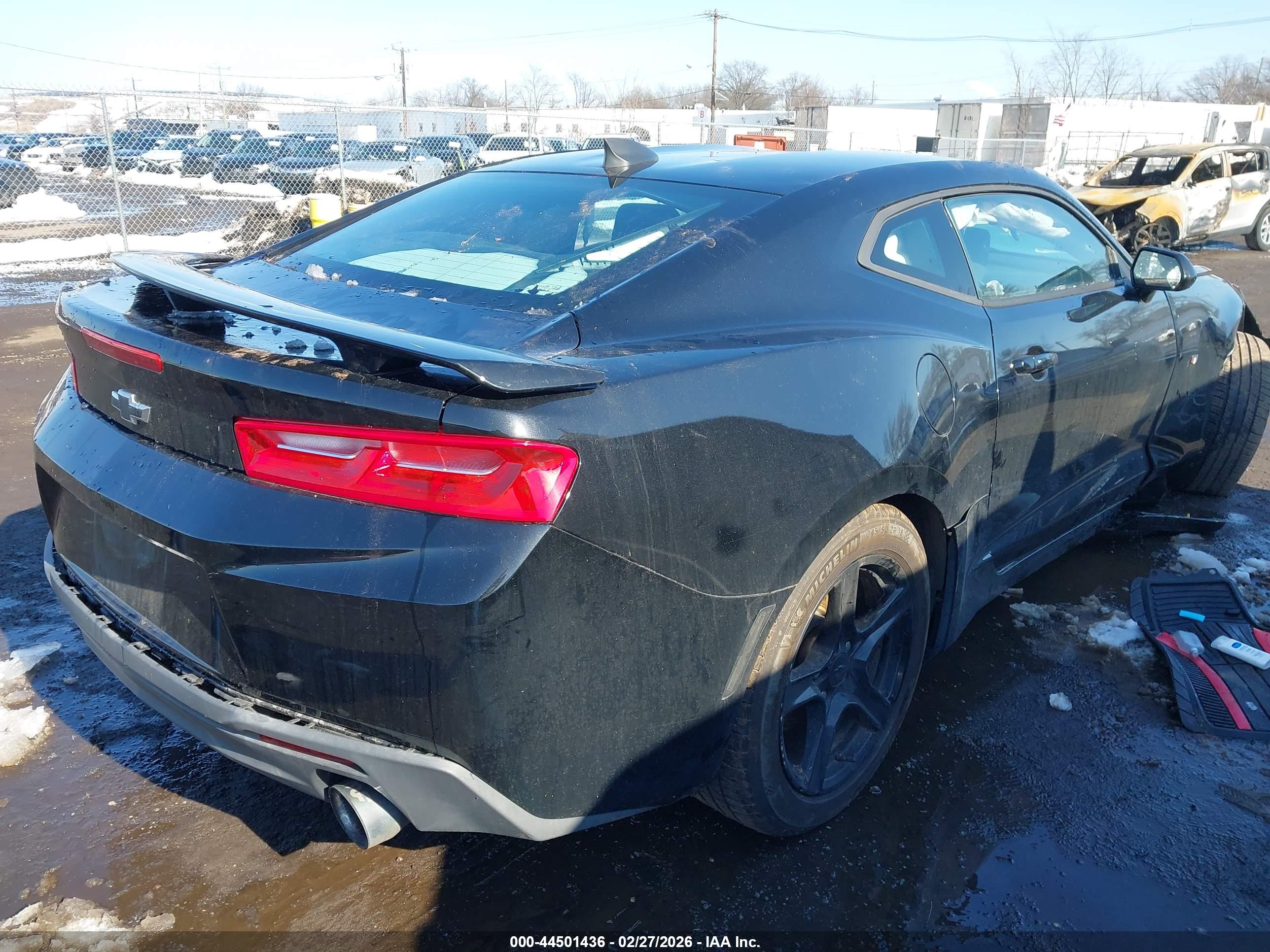 CHEVROLET CAMARO image 4