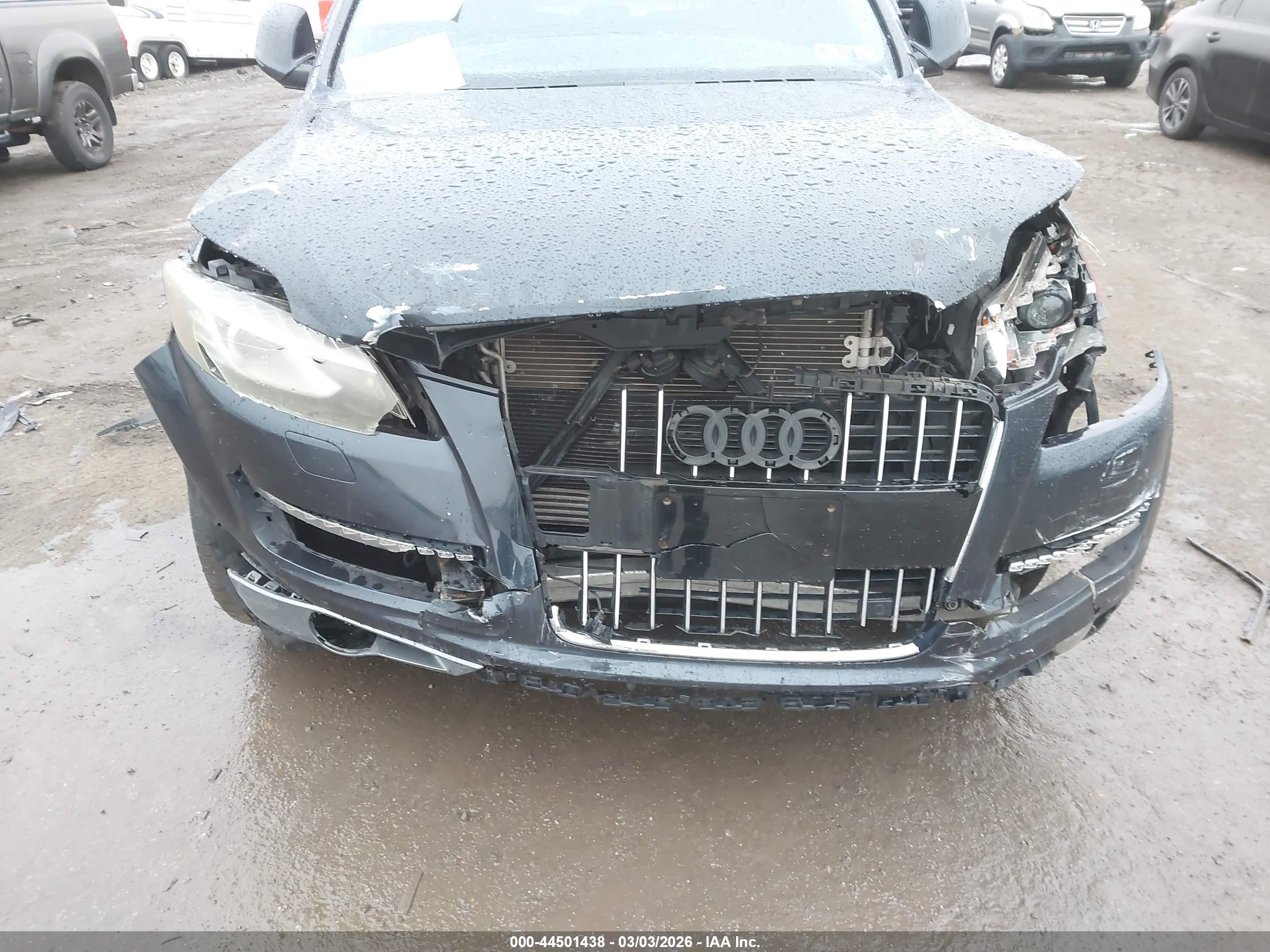 AUDI Q7 image 6