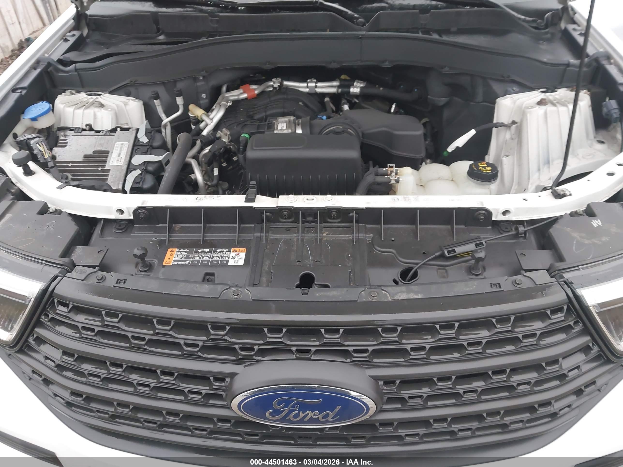FORD EXPLORER image 10
