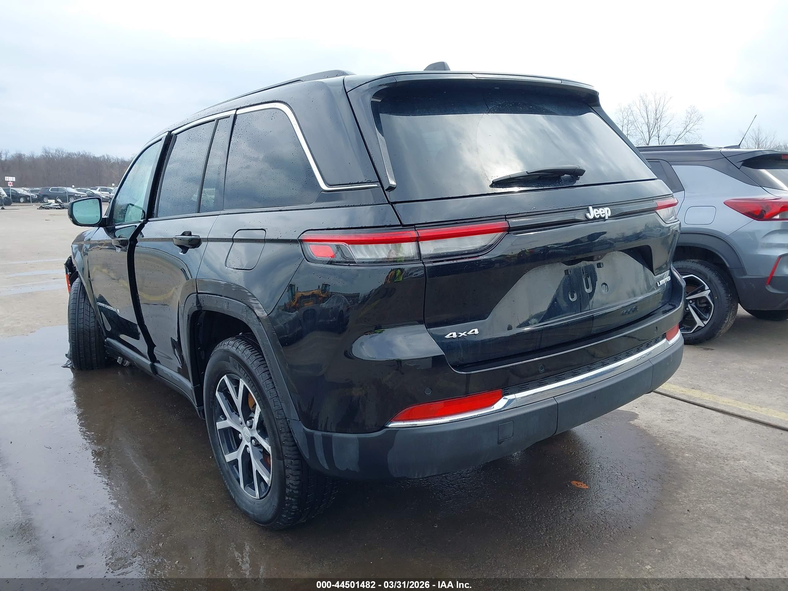 JEEP GRAND image 3